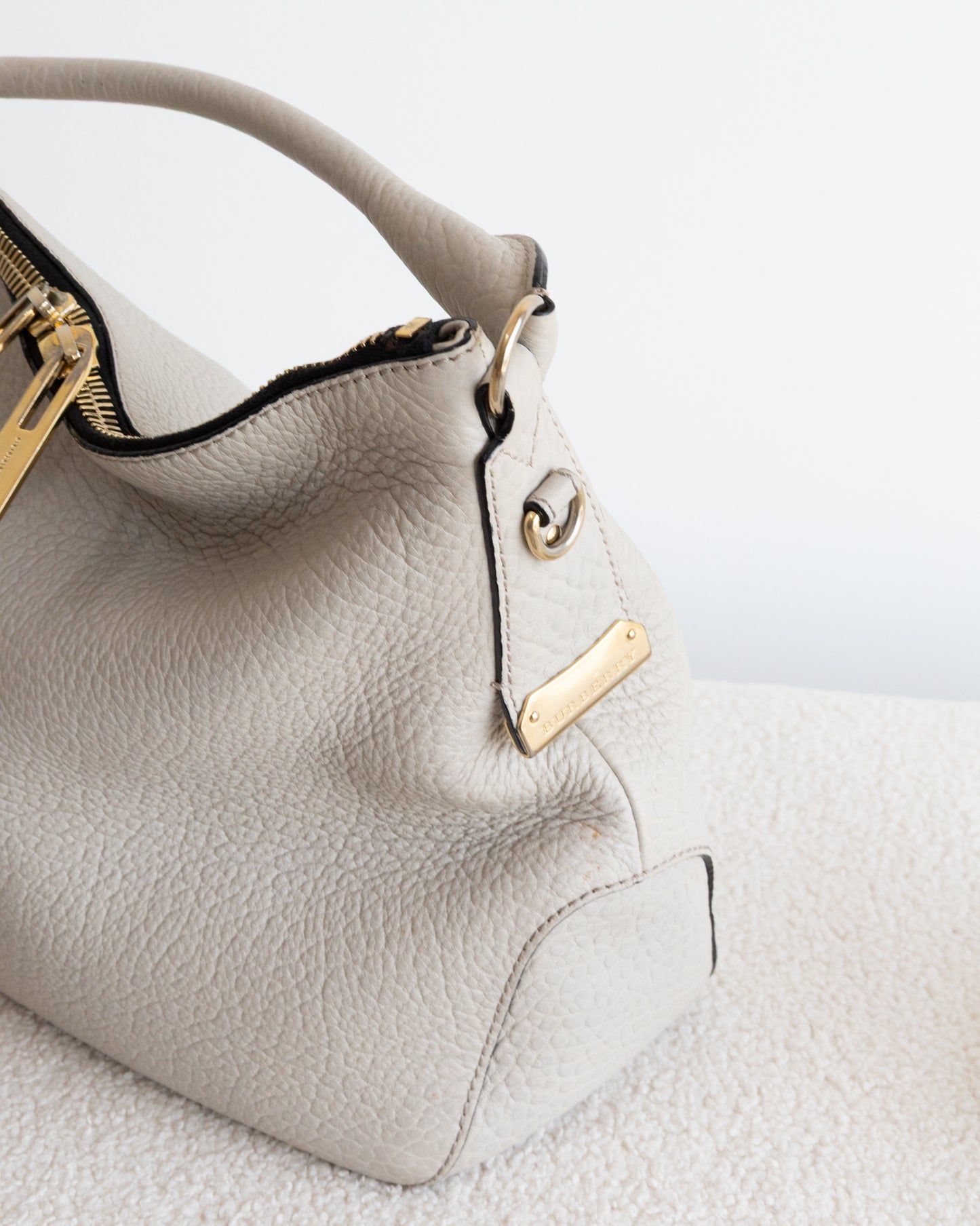 BURBERRY Tote Leather