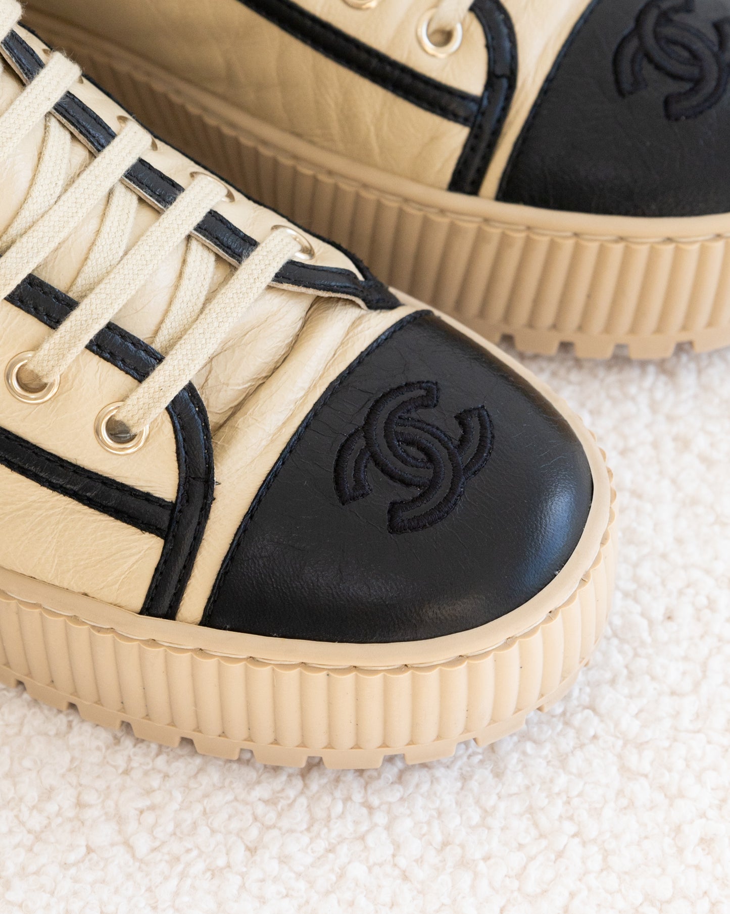 CHANEL Sneakers 37,5