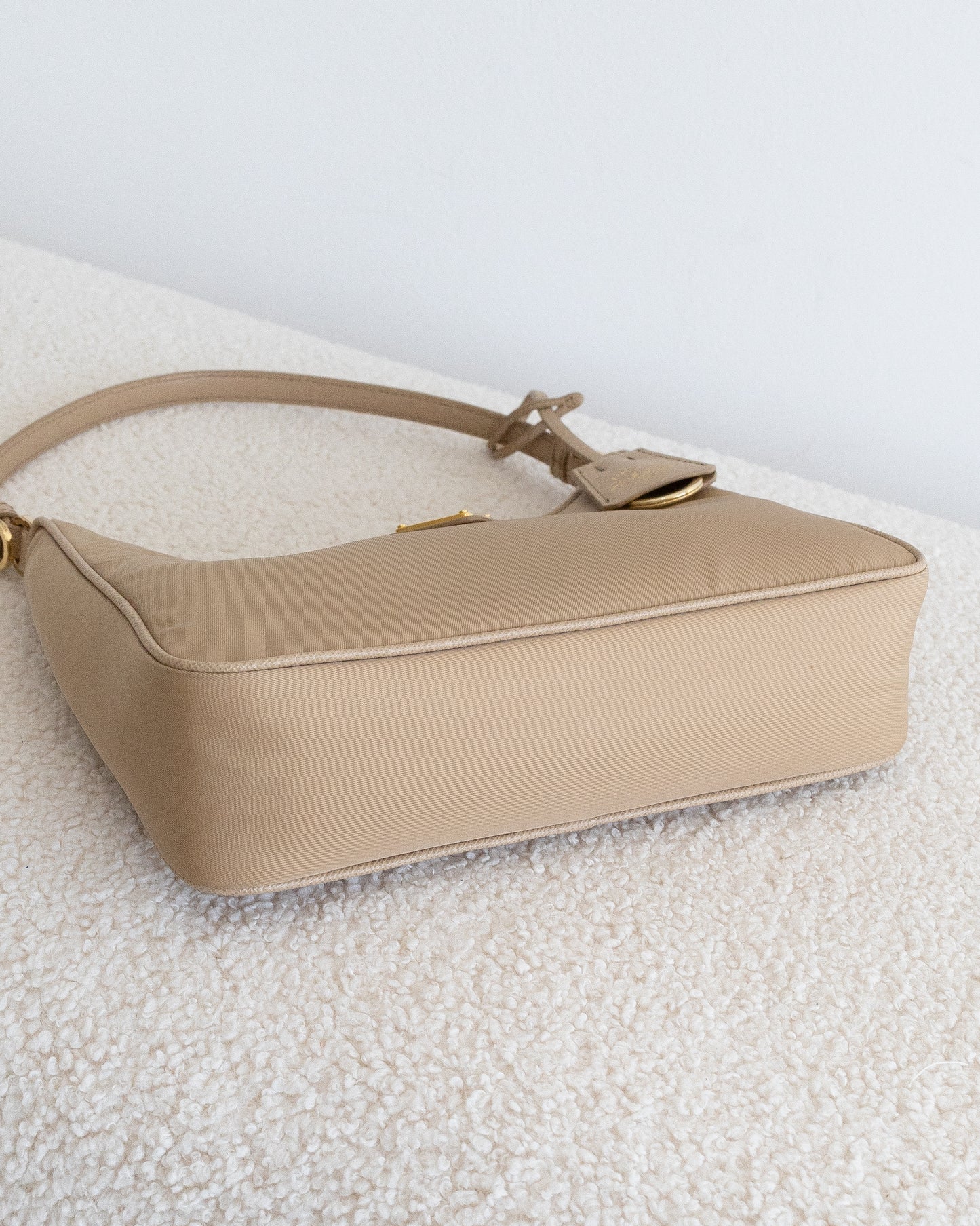 PRADA Re-Edition 2000