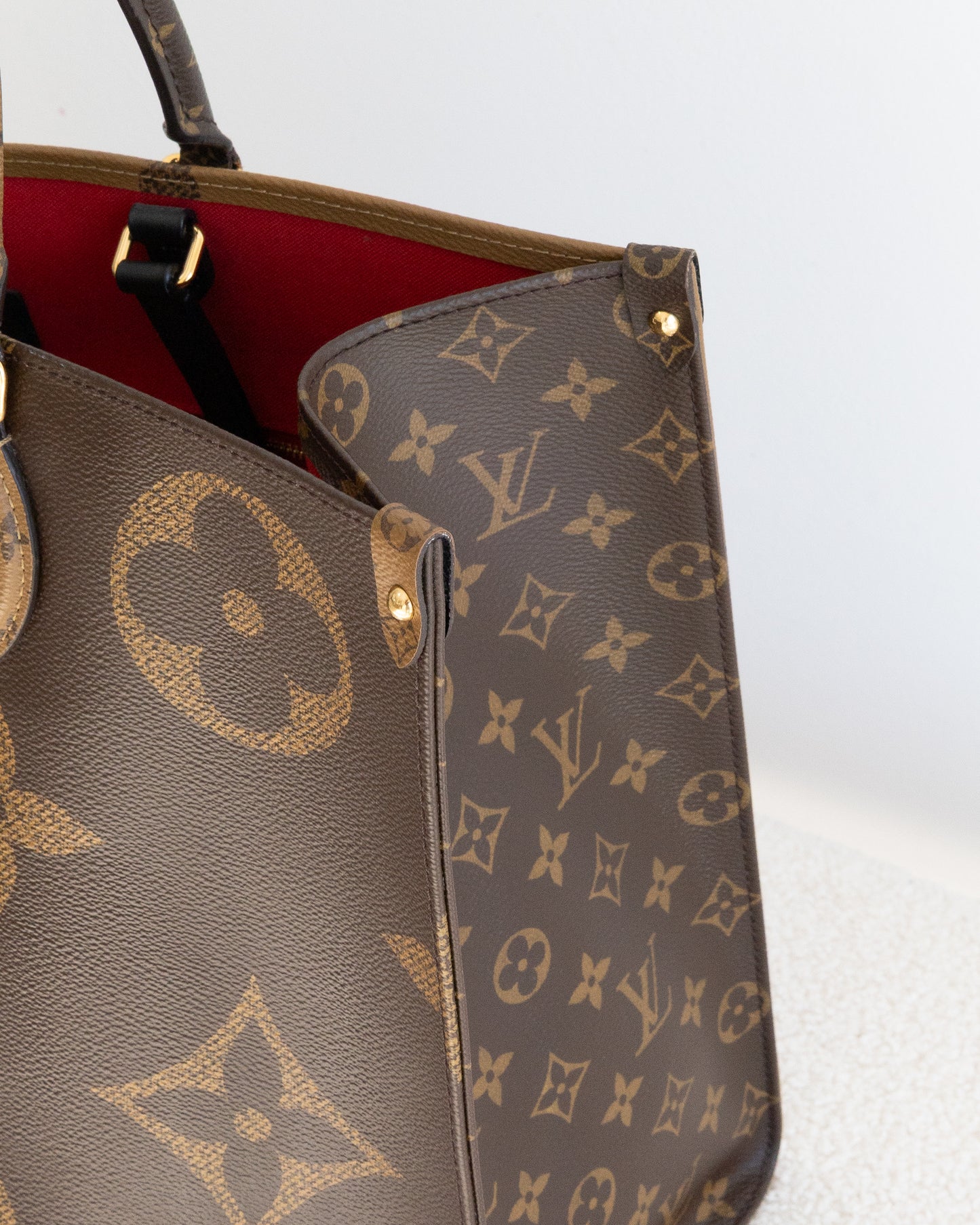 LOUIS VUITTON Onthego GM