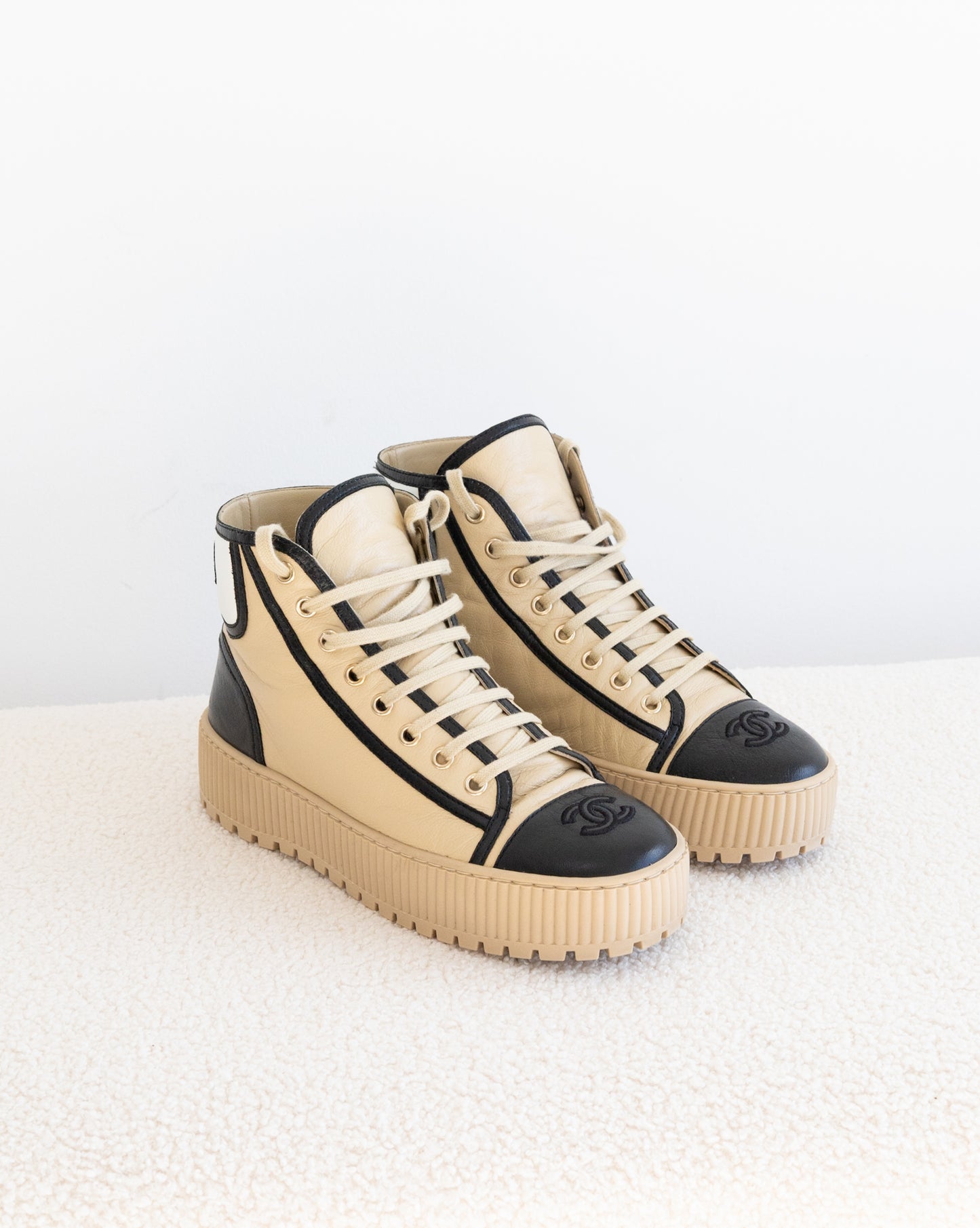 CHANEL Sneakers 37,5