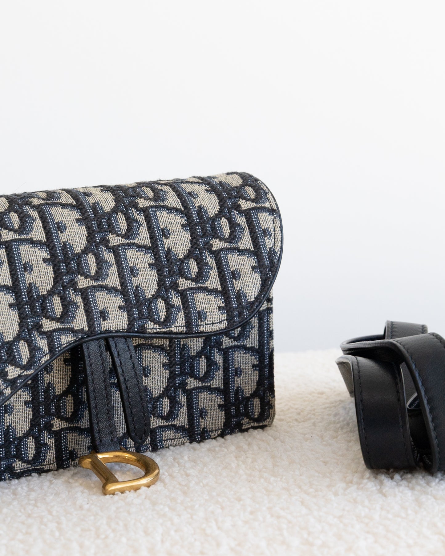 CHRISTIAN DIOR Saddle Belt Bag