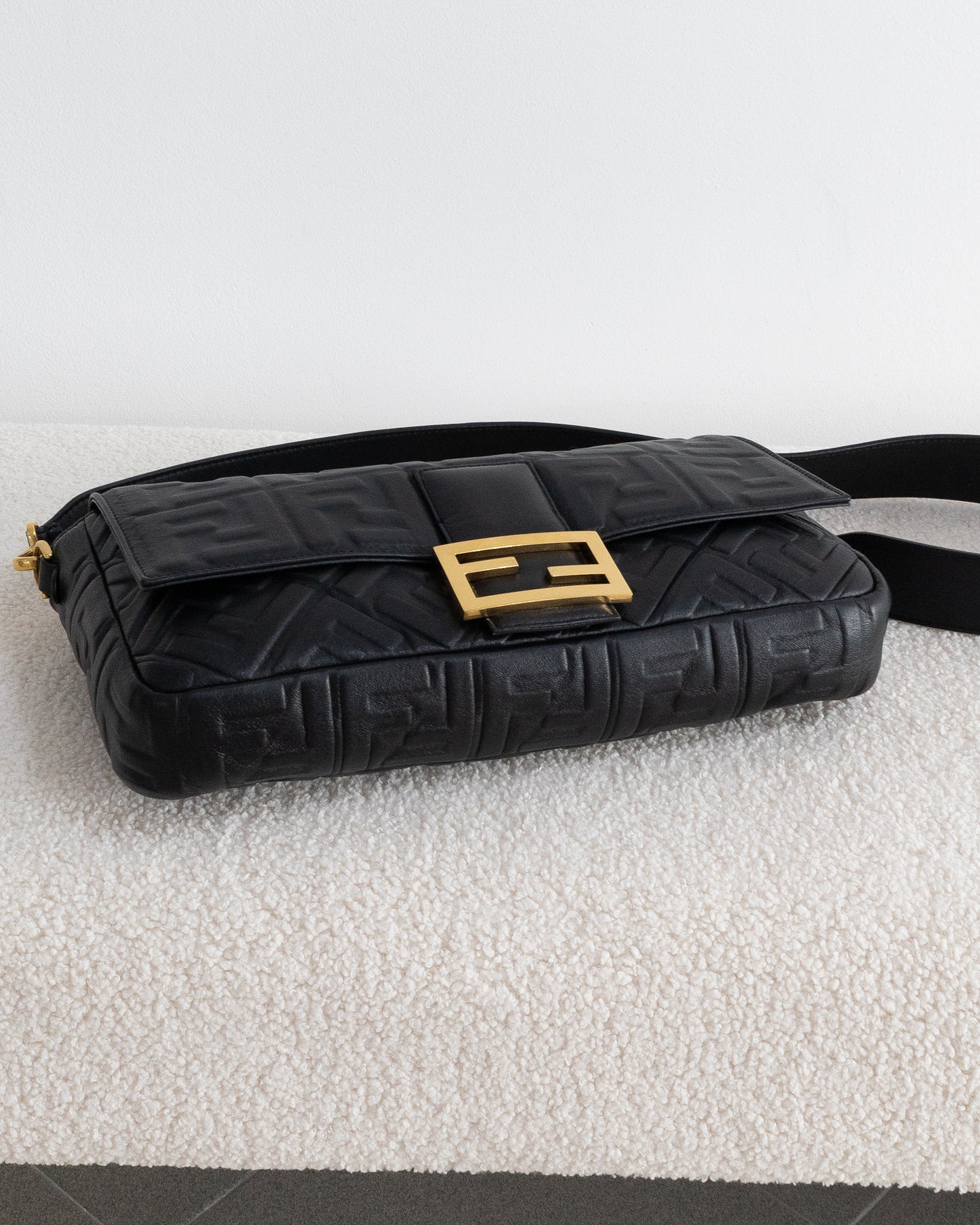 FENDI Baguette 2 Ways