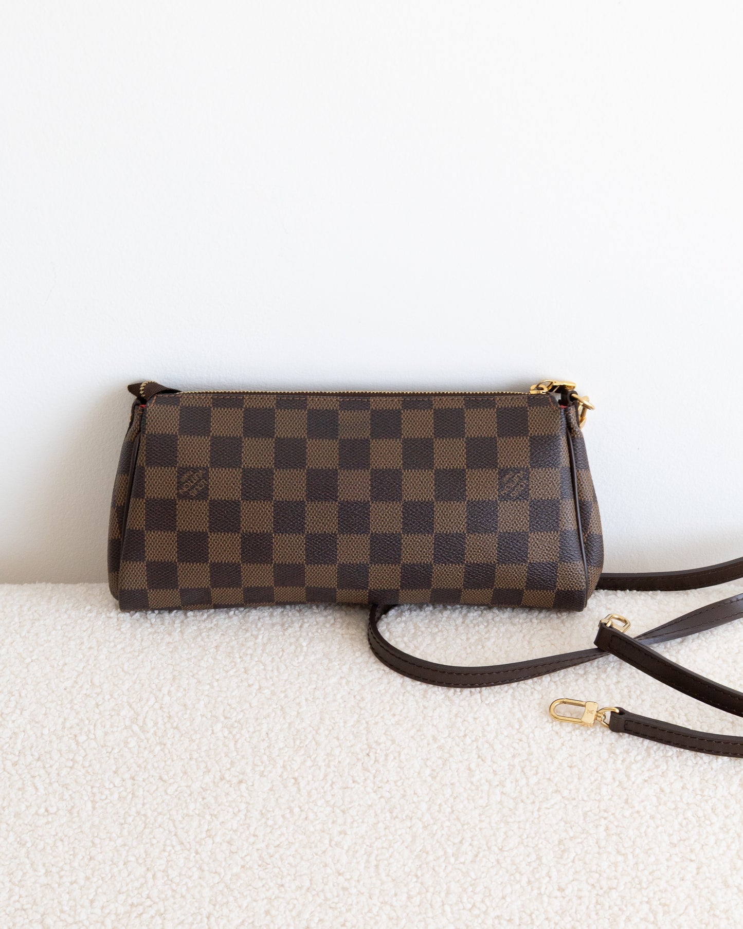 LOUIS VUITTON Eva Pochette
