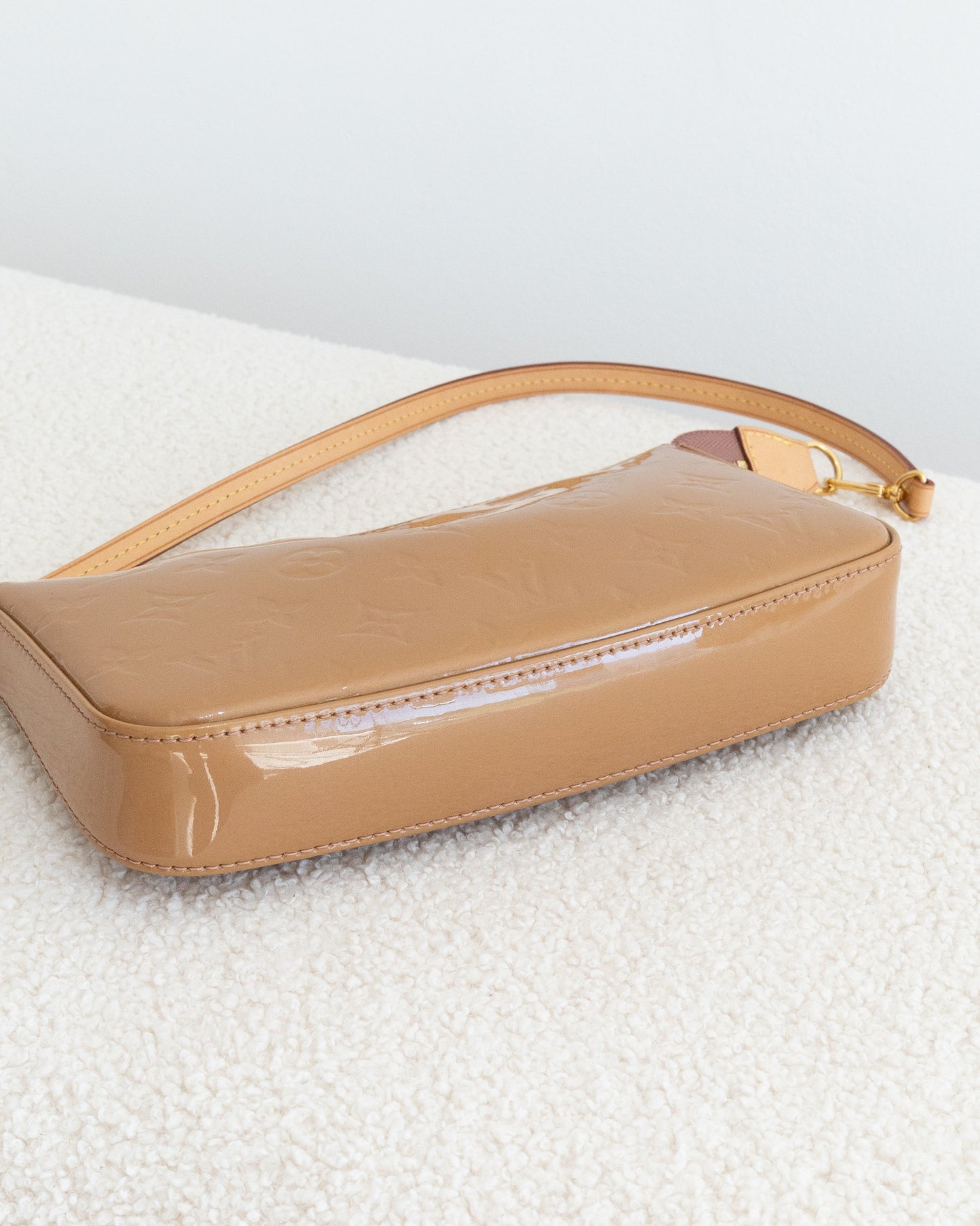 LOUIS VUITTON Pochette Accessoires