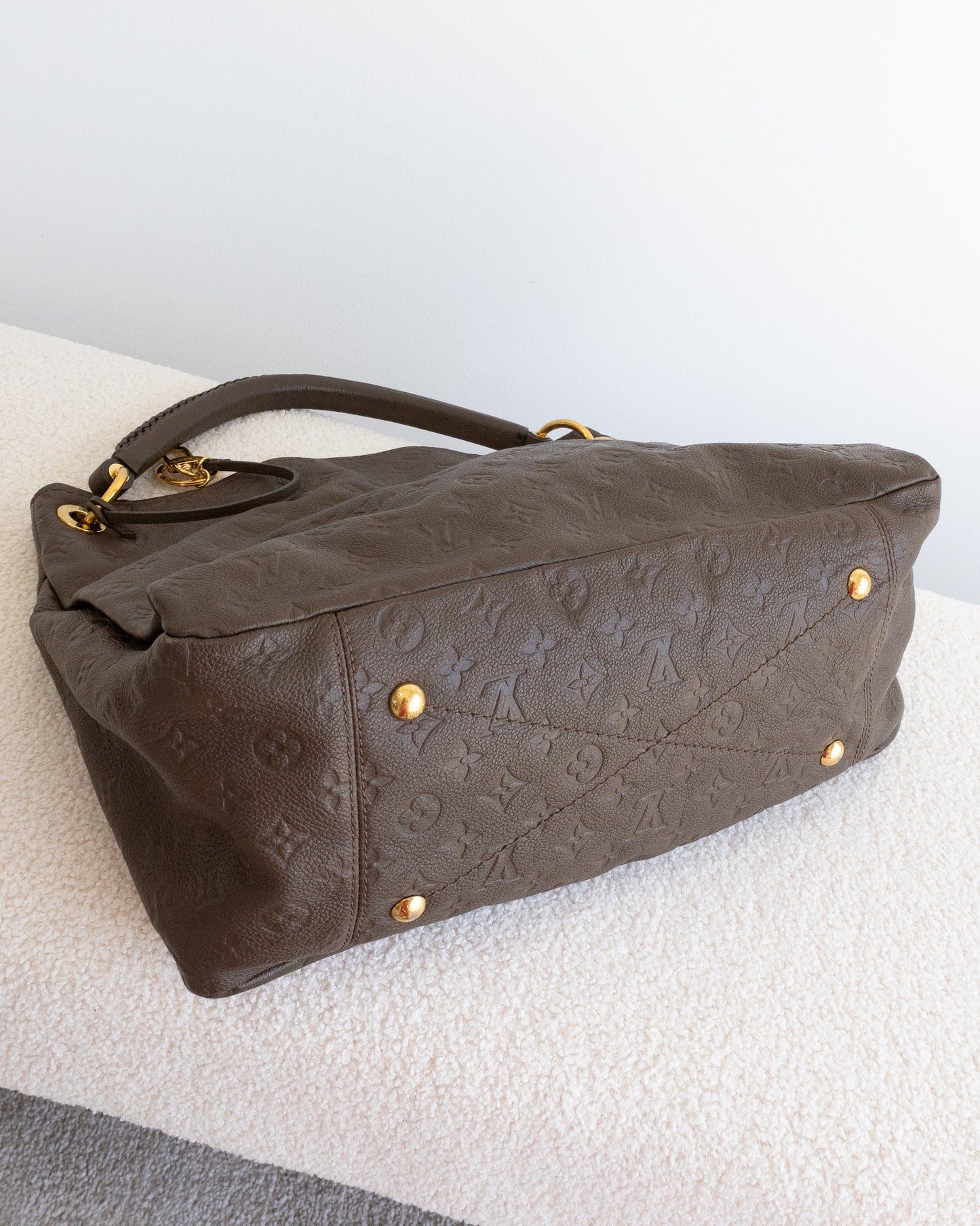 LOUIS VUITTON Artsy