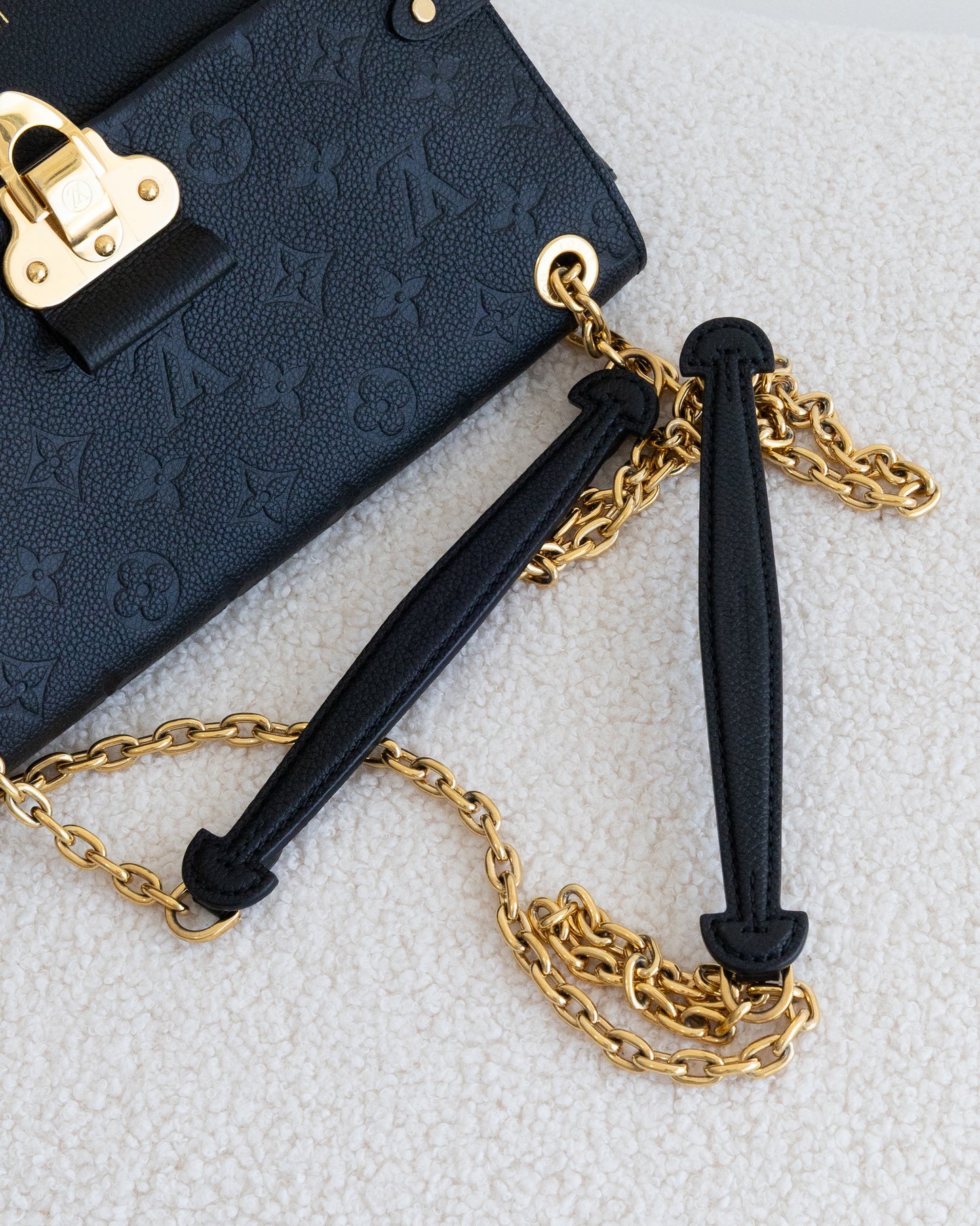 LOUIS VUITTON Vavin