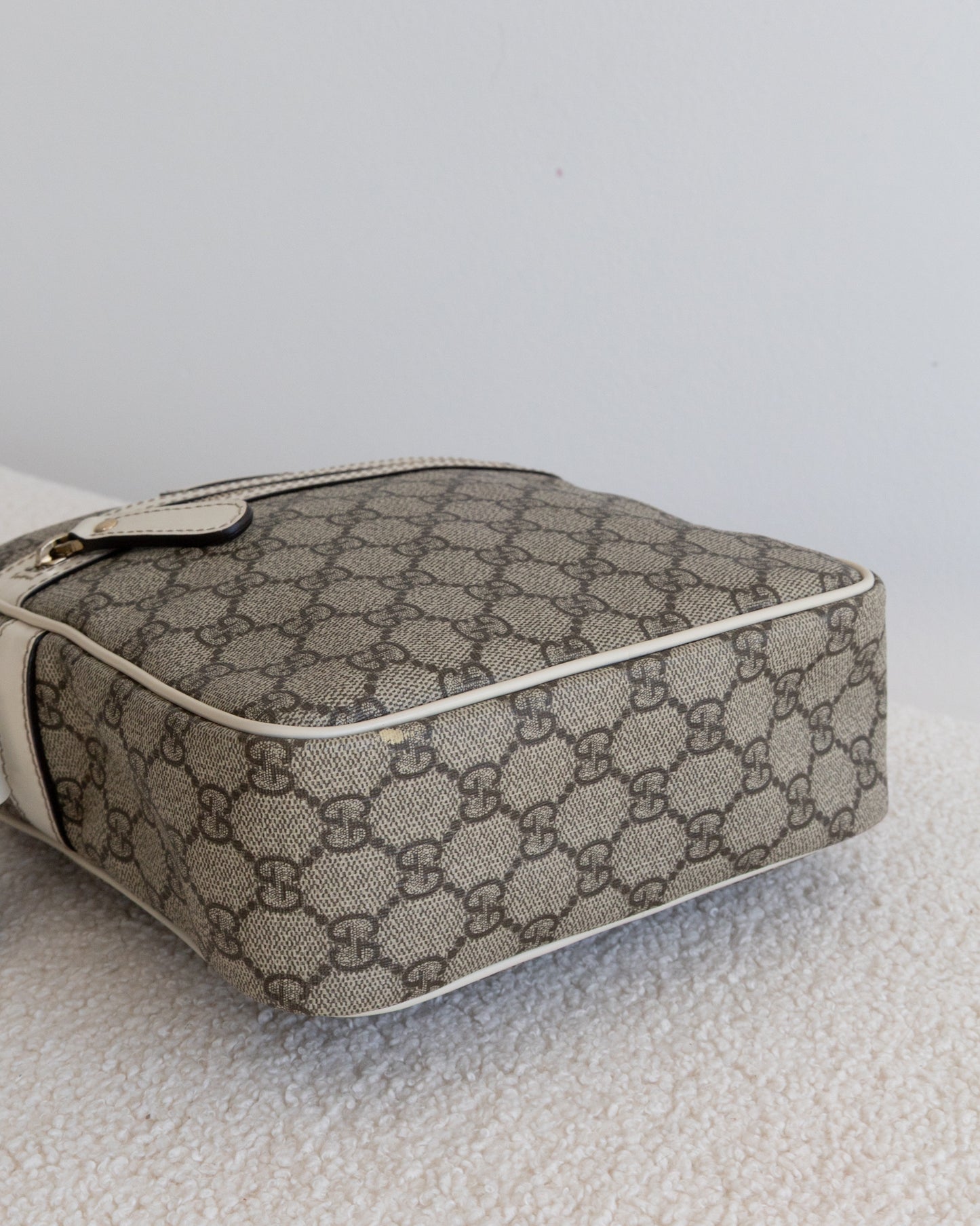 GUCCI GG Crossbody