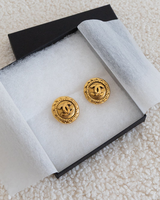 CHANEL CC Round Earrings