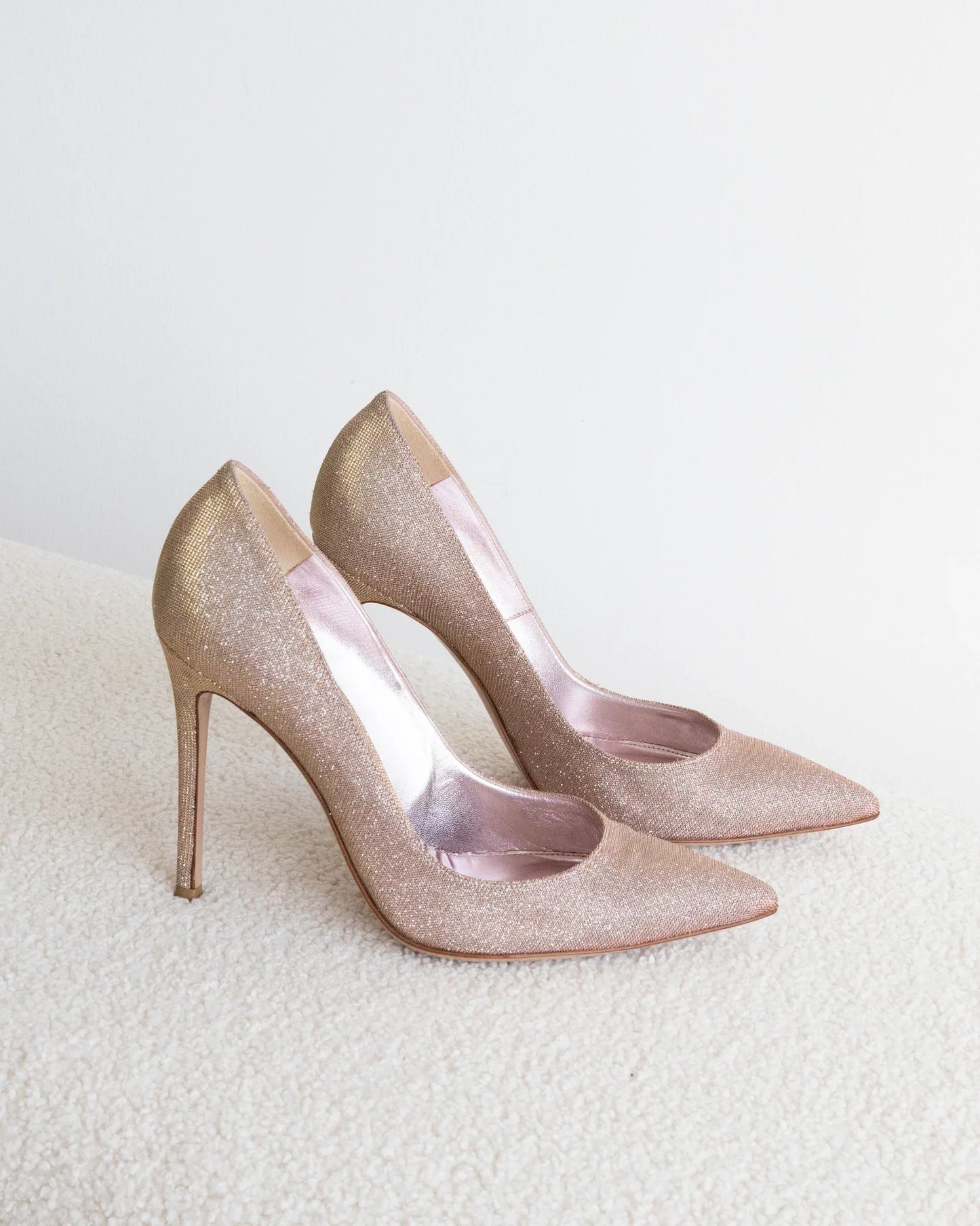 GIANVITO ROSSI Heels 38