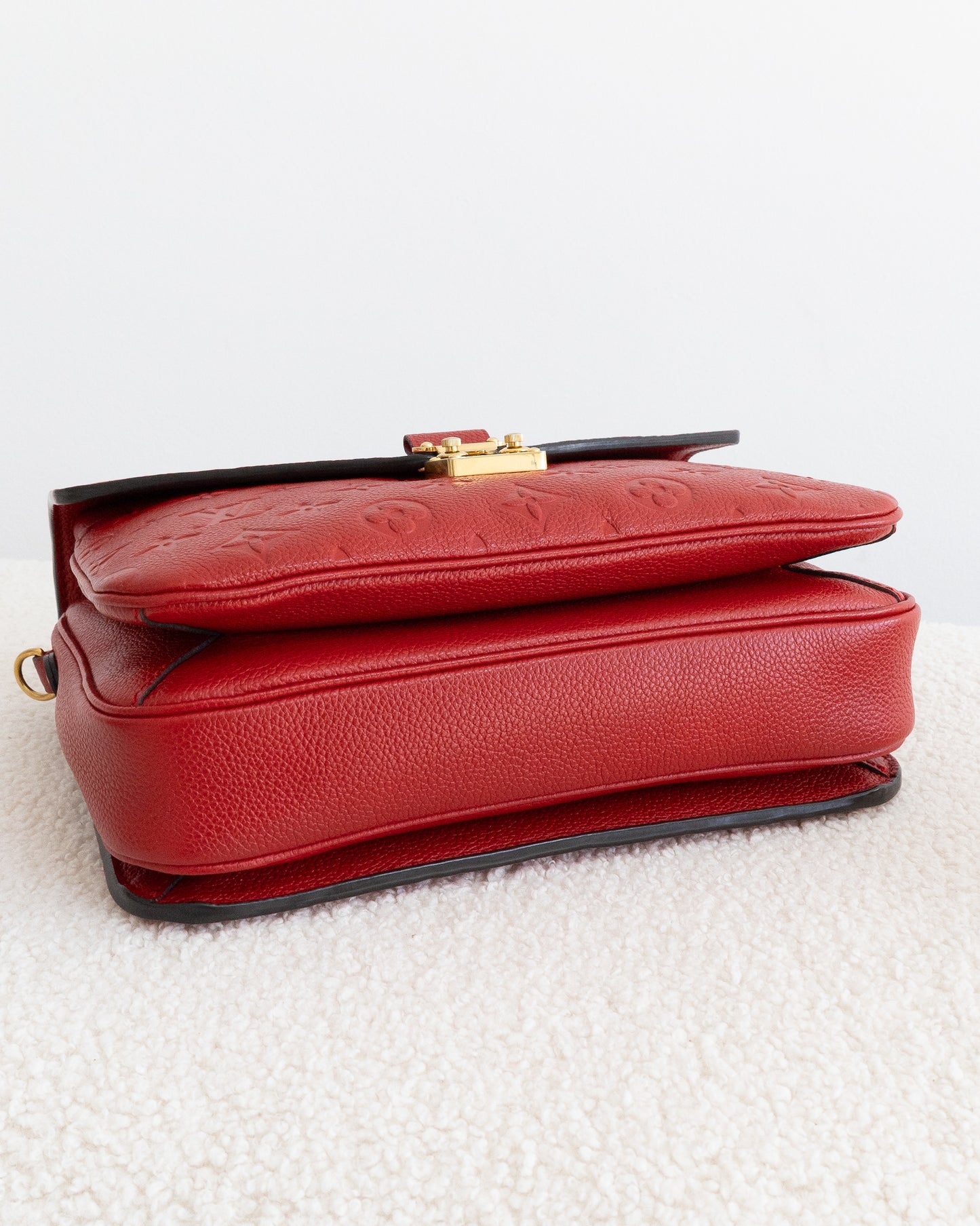 LOUIS VUITTON Pochette Metis