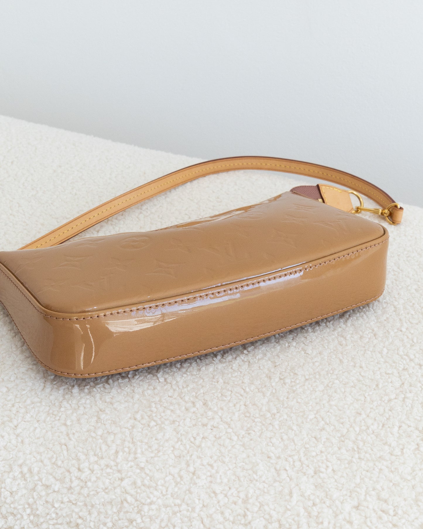 LOUIS VUITTON Pochette Accessoires