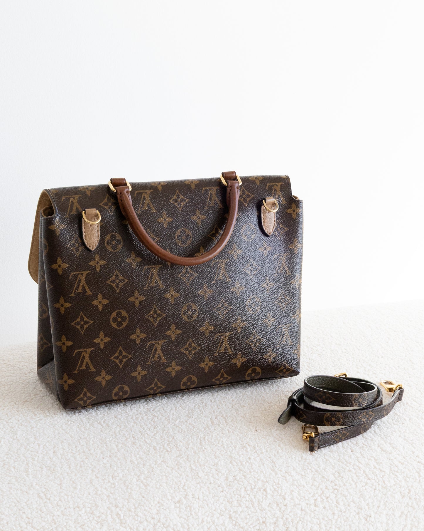 LOUIS VUITTON Marignan