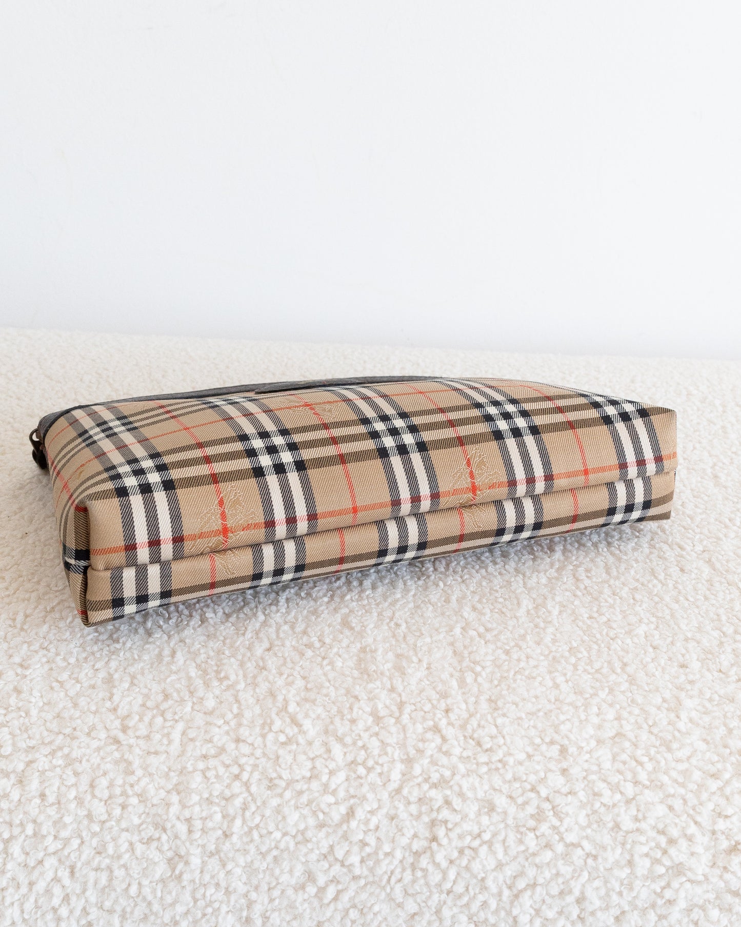 BURBERRY Pouch