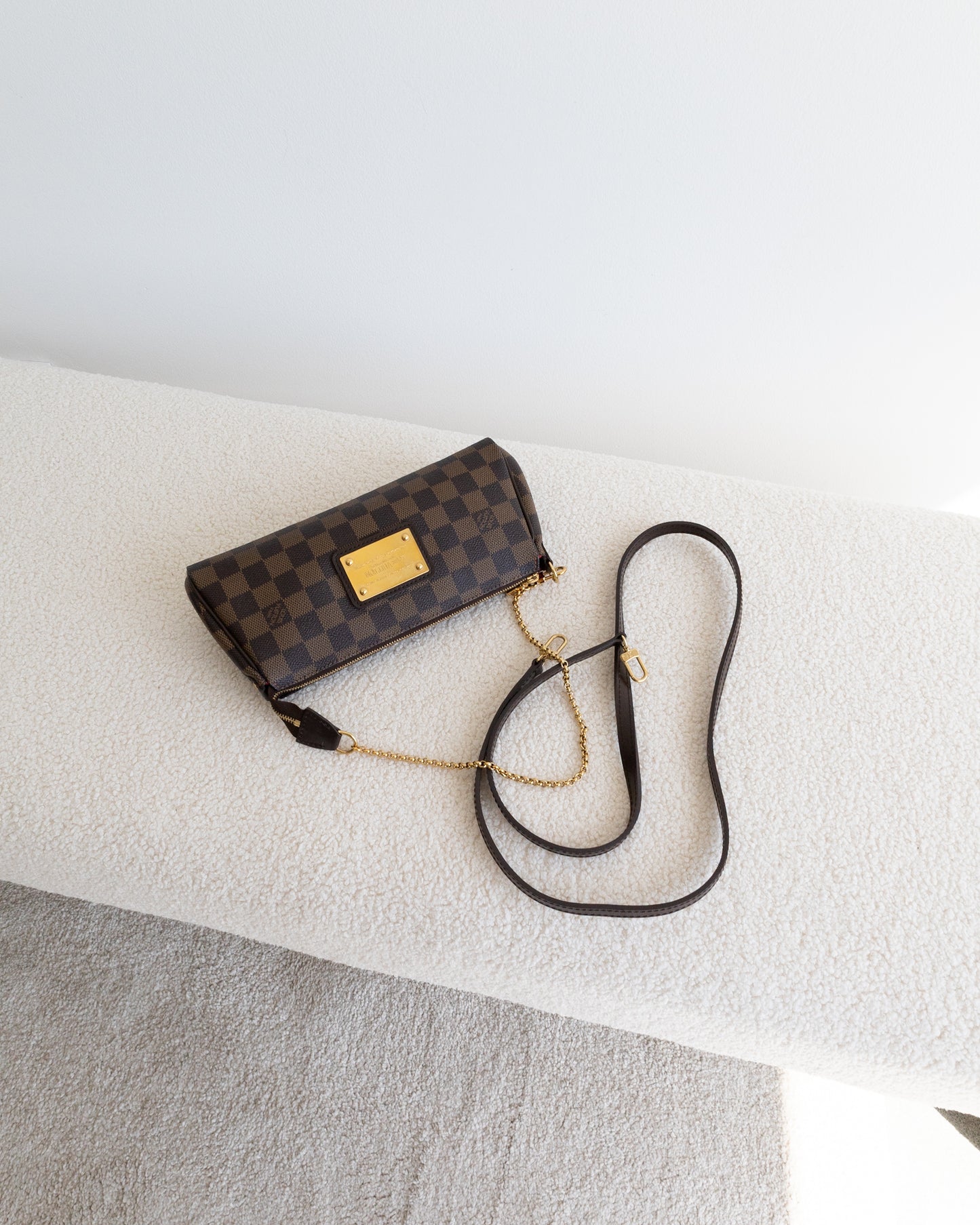 LOUIS VUITTON Eva Pochette