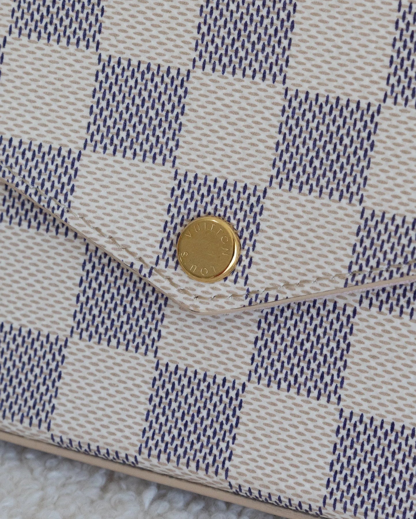 LOUIS VUITTON Felicie