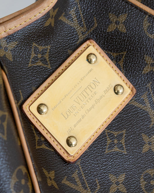 LOUIS VUITON Galiera