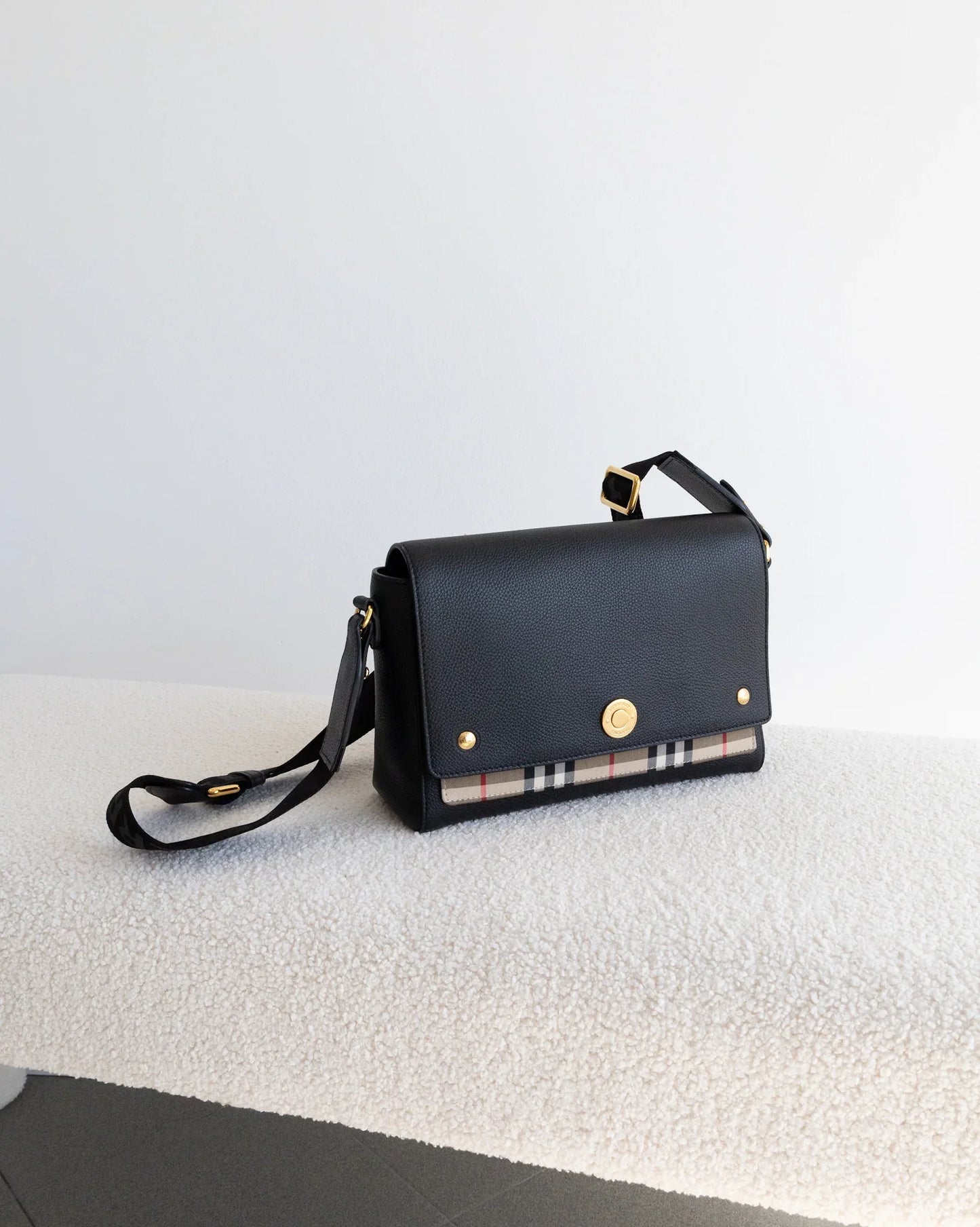 BURBERRY Note