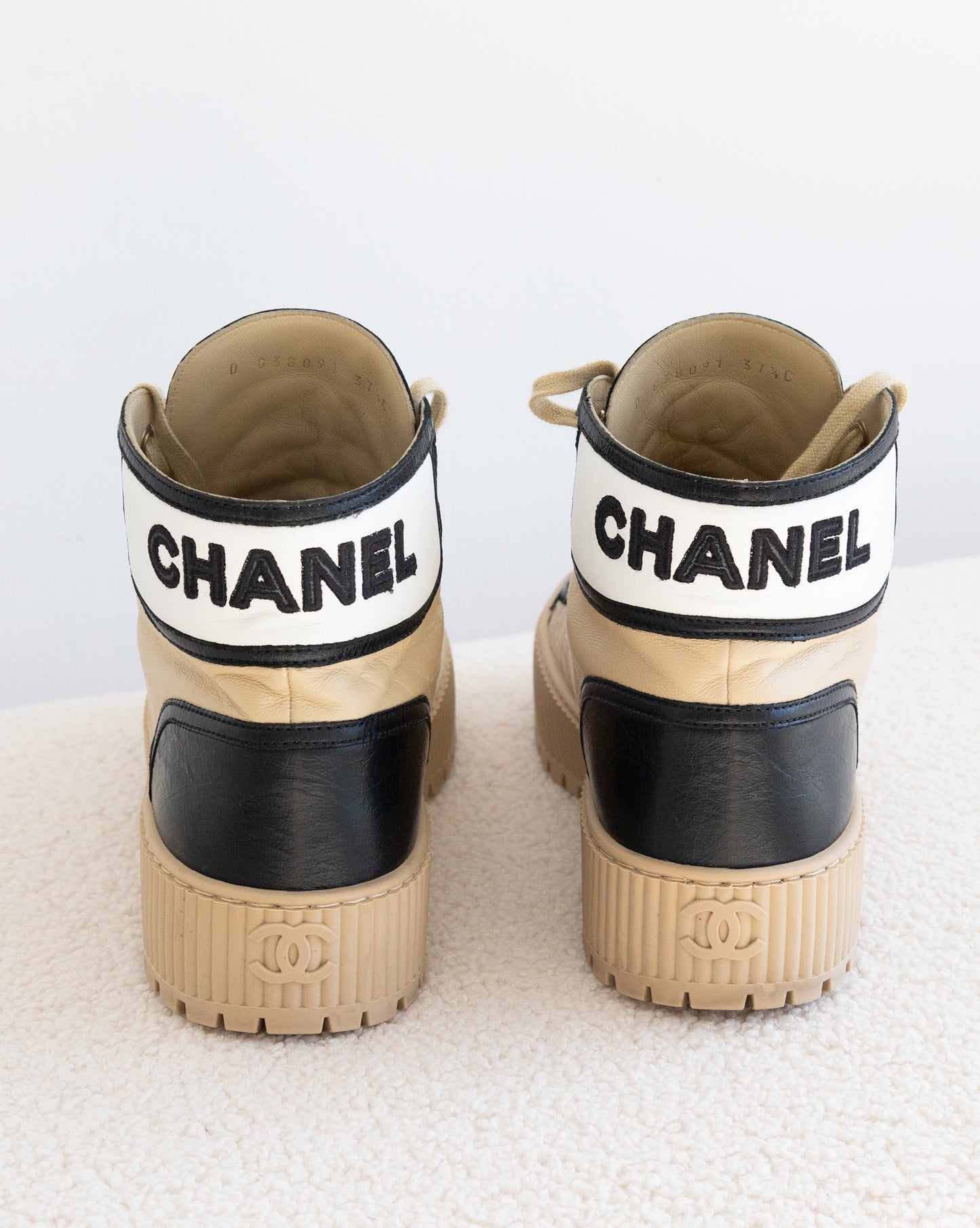 CHANEL Sneakers 37,5