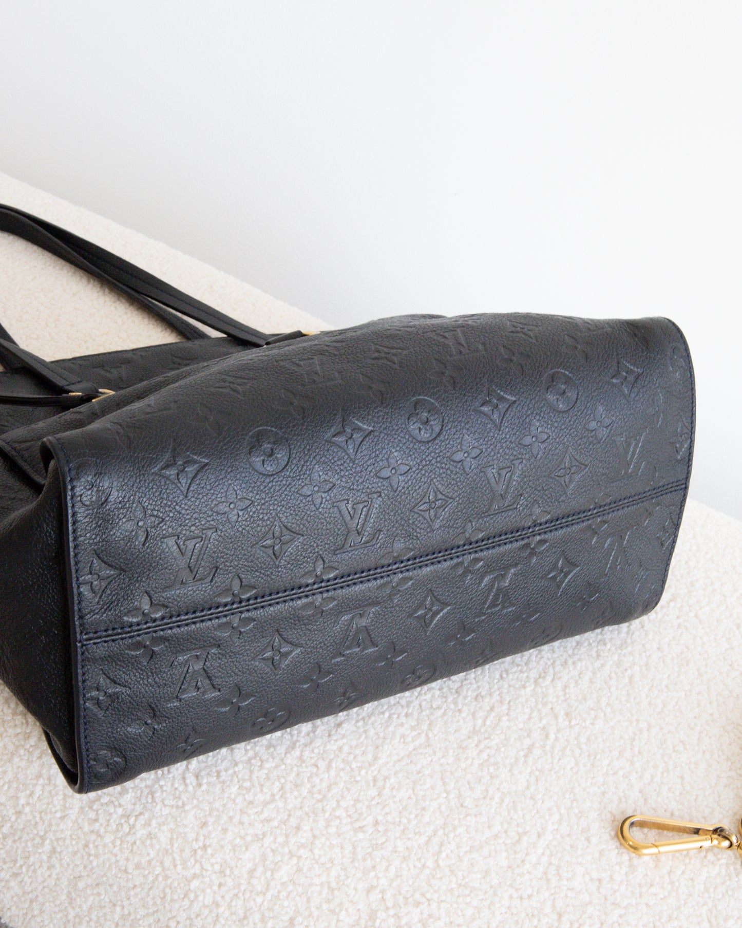 LOUIS VUITTON Lumineuse