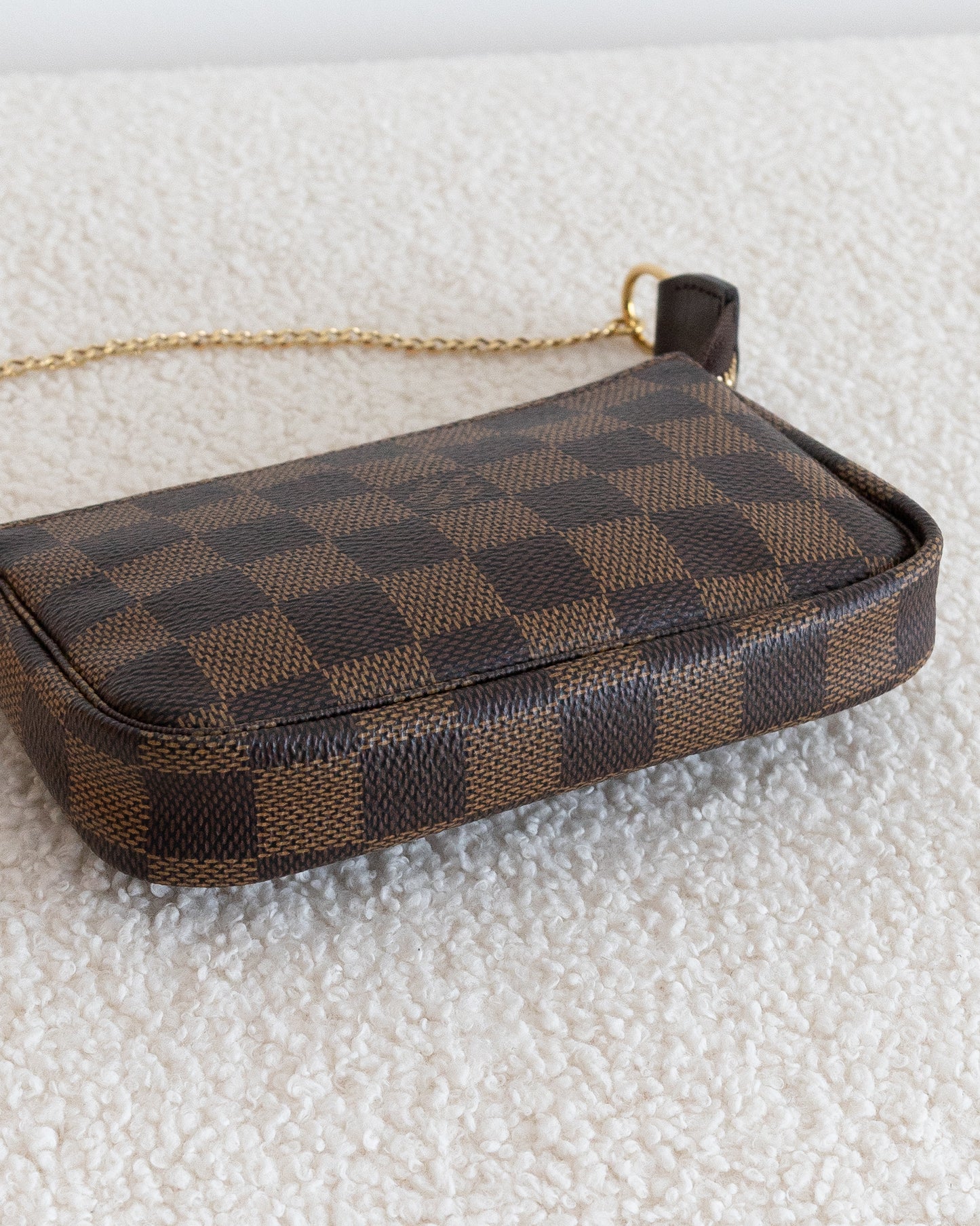 LOUIS VUITTON Mini Pochette Accessoires