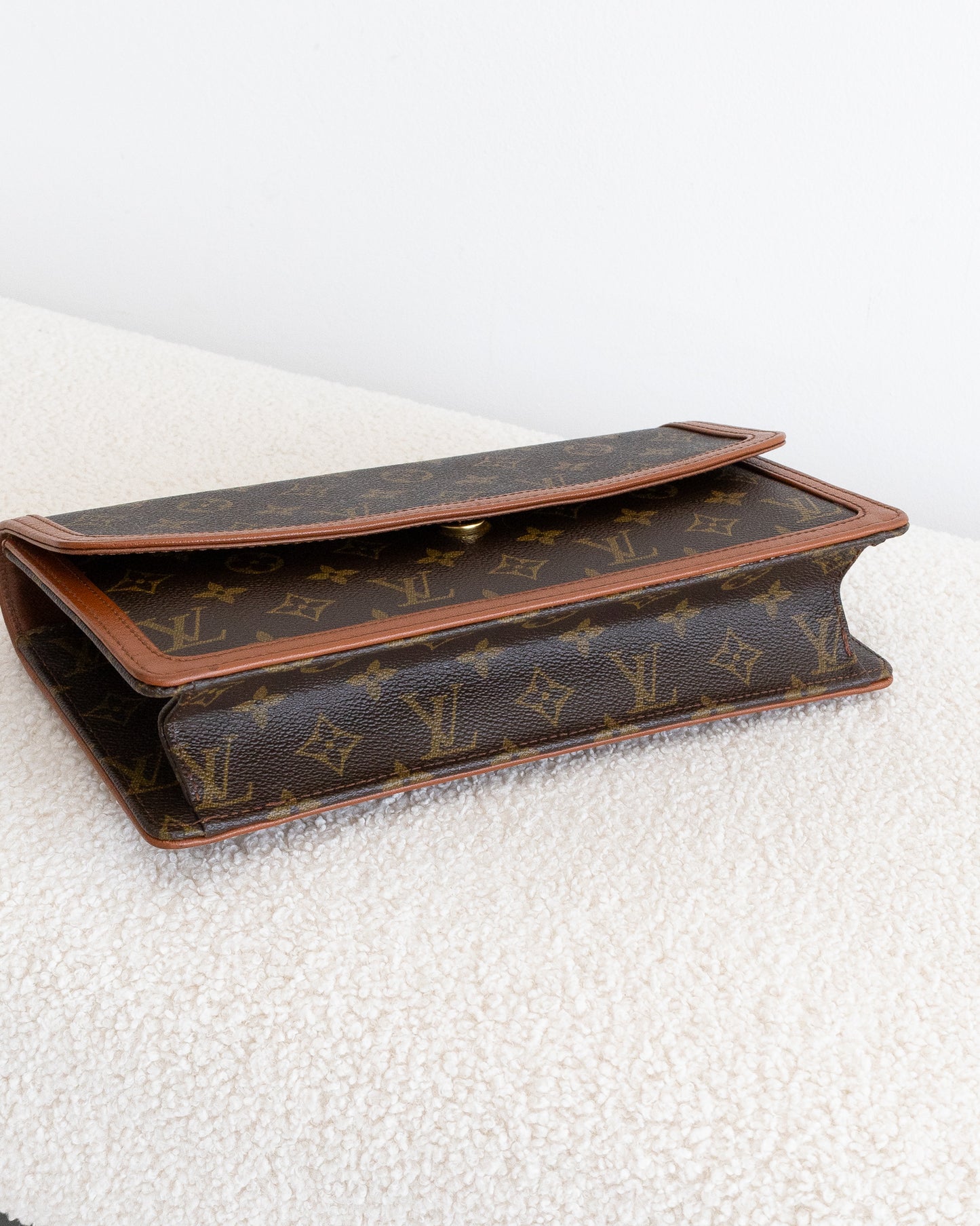 LOUIS VUITTON Pochette Dame GM