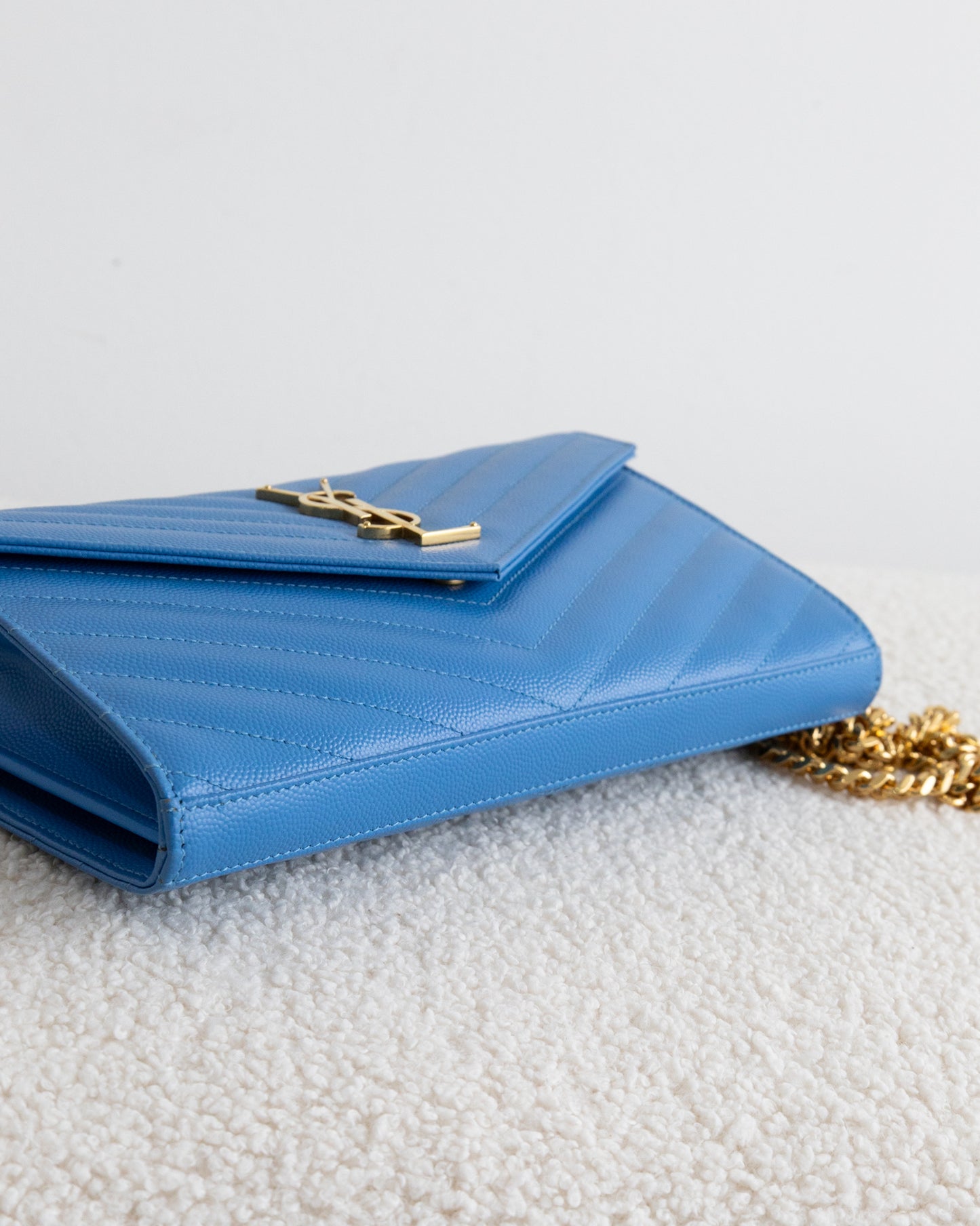 SAINT LAURENT Cassandre WOC