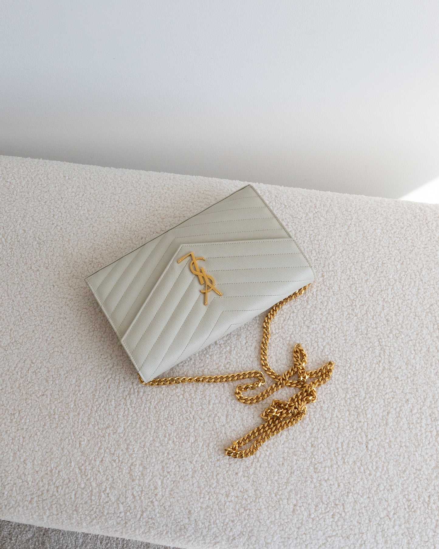 SAINT LAURENT Cassandre WOC