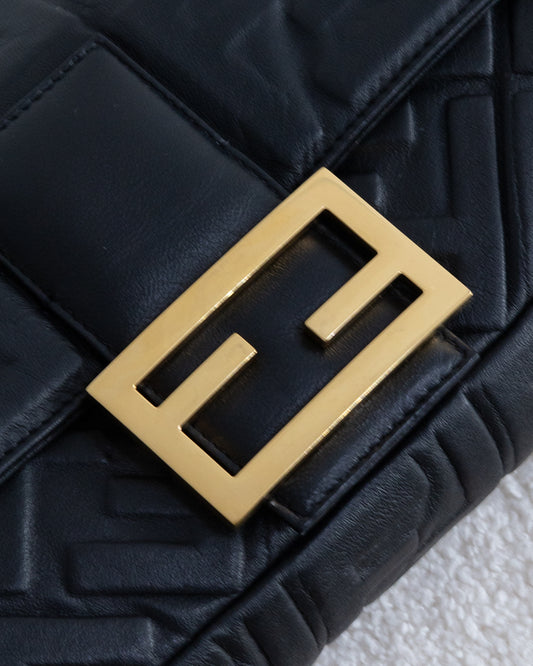 FENDI Baguette 2 Ways