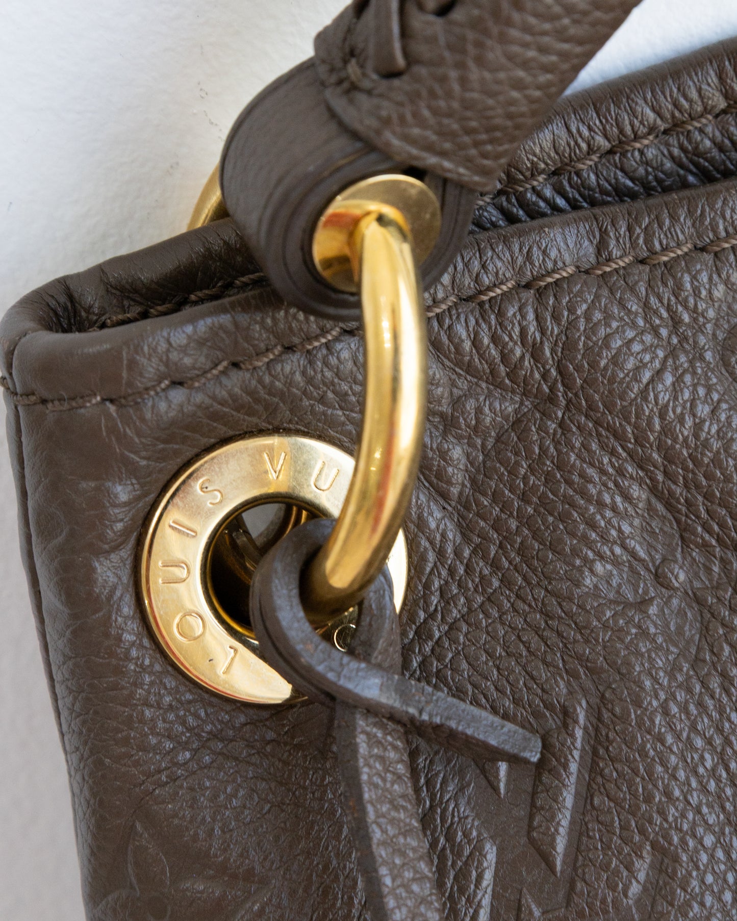 LOUIS VUITTON Artsy