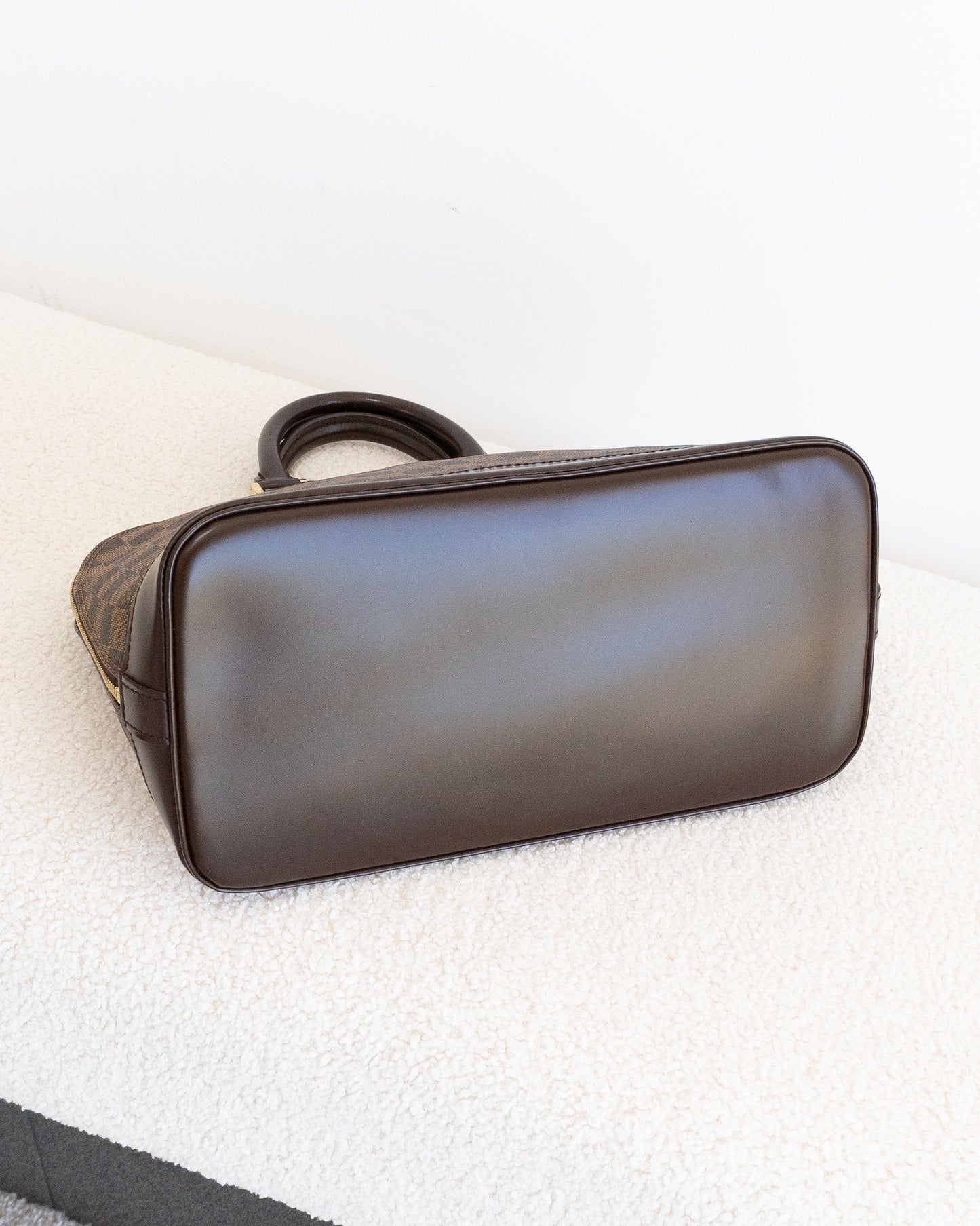 LOUIS VUITTON Alma PM