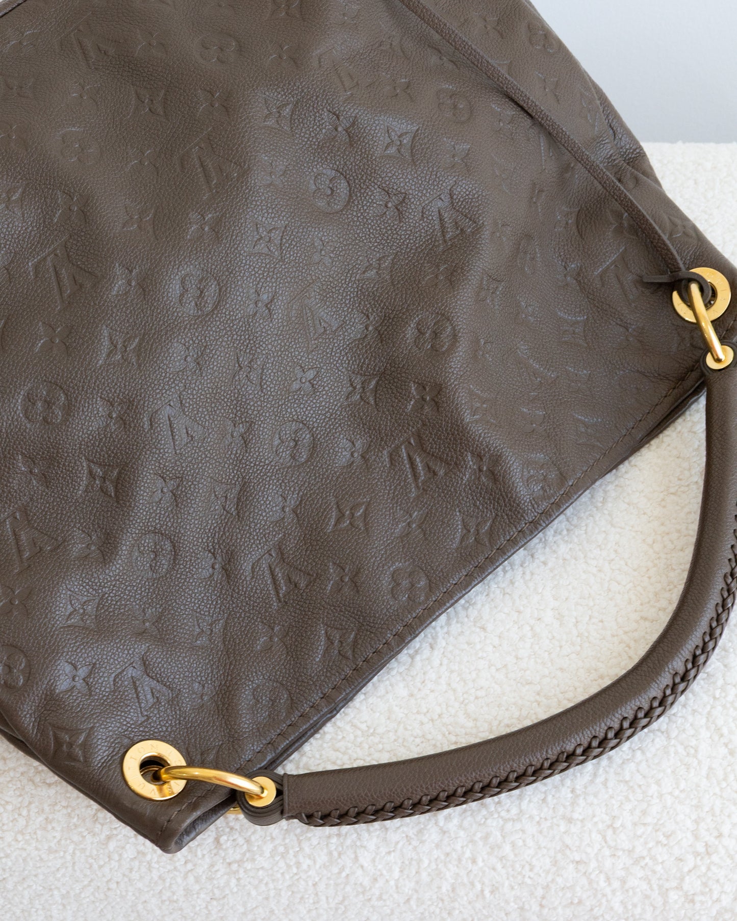 LOUIS VUITTON Artsy