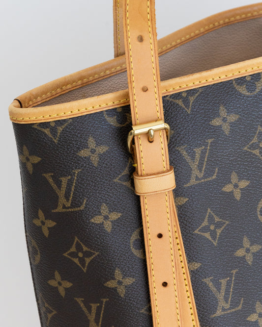 LOUIS VUITTON Bucket GM