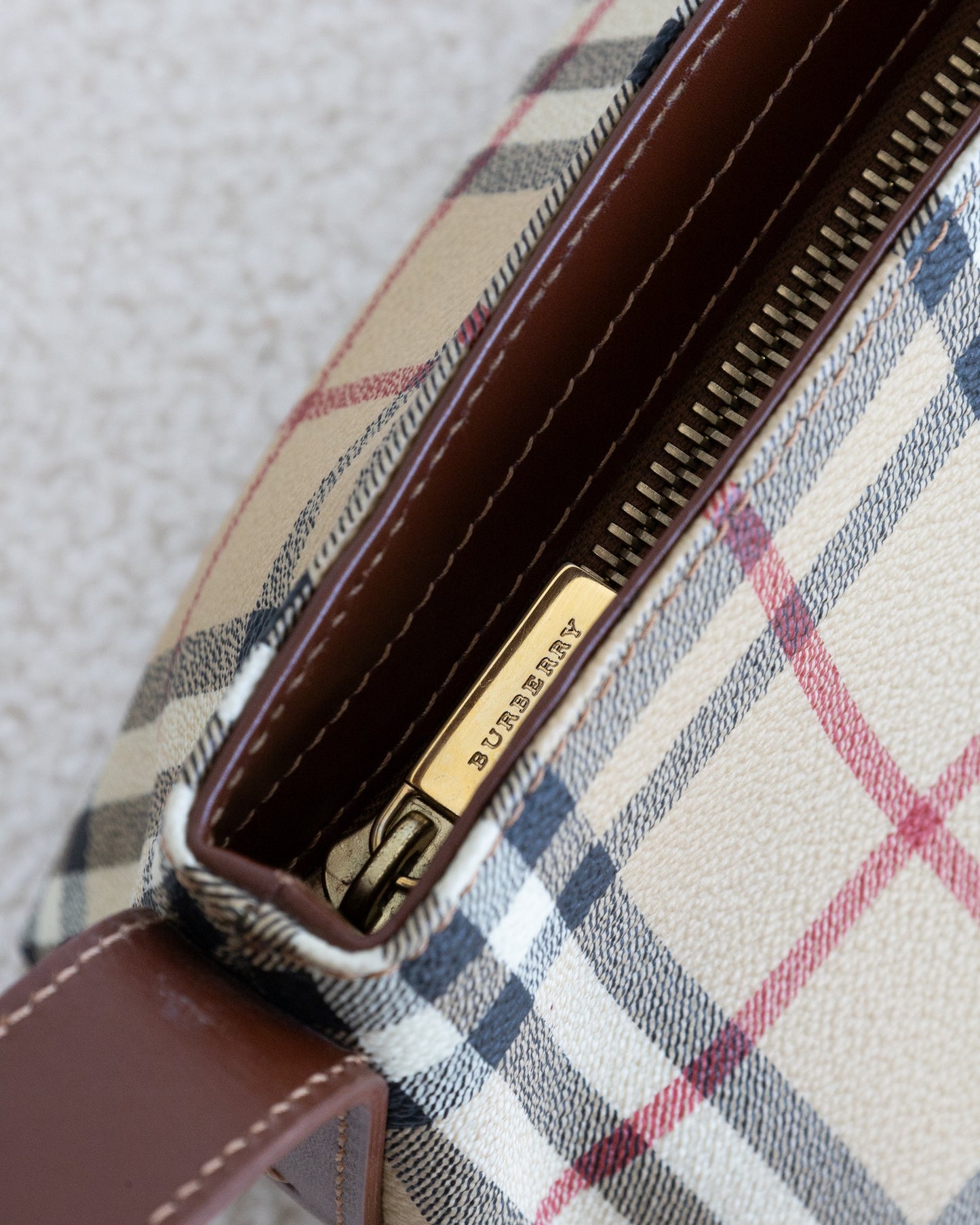 BURBERRY Long Pochette
