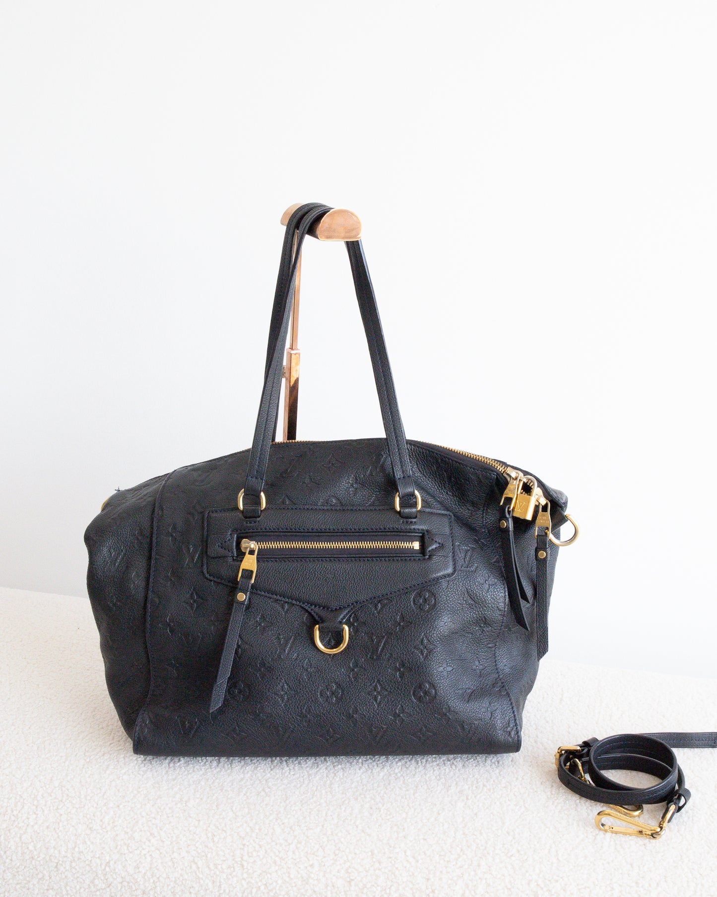 LOUIS VUITTON Lumineuse
