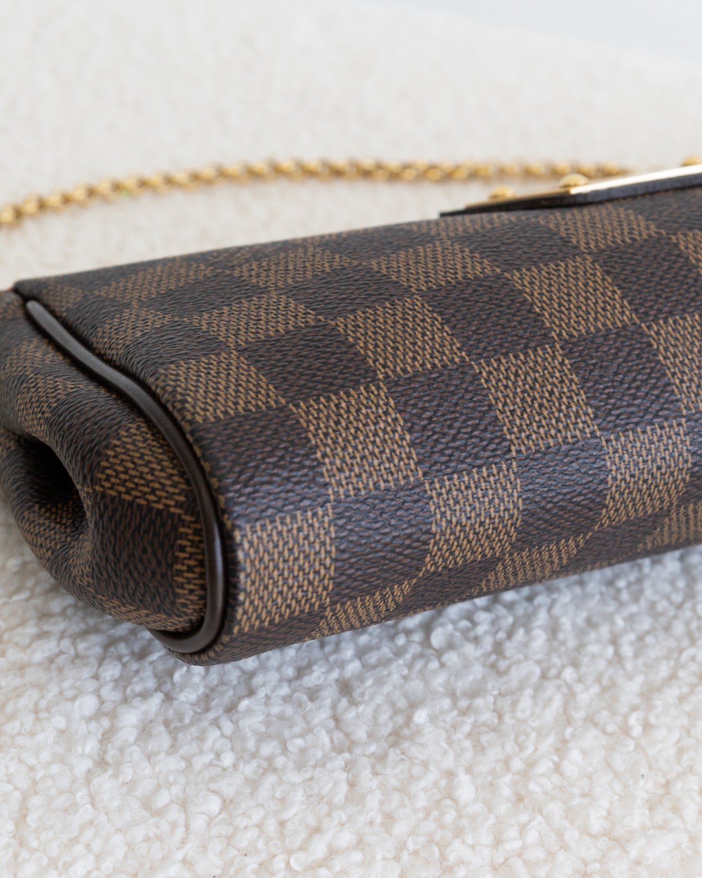 LOUIS VUITTON Eva Pochette