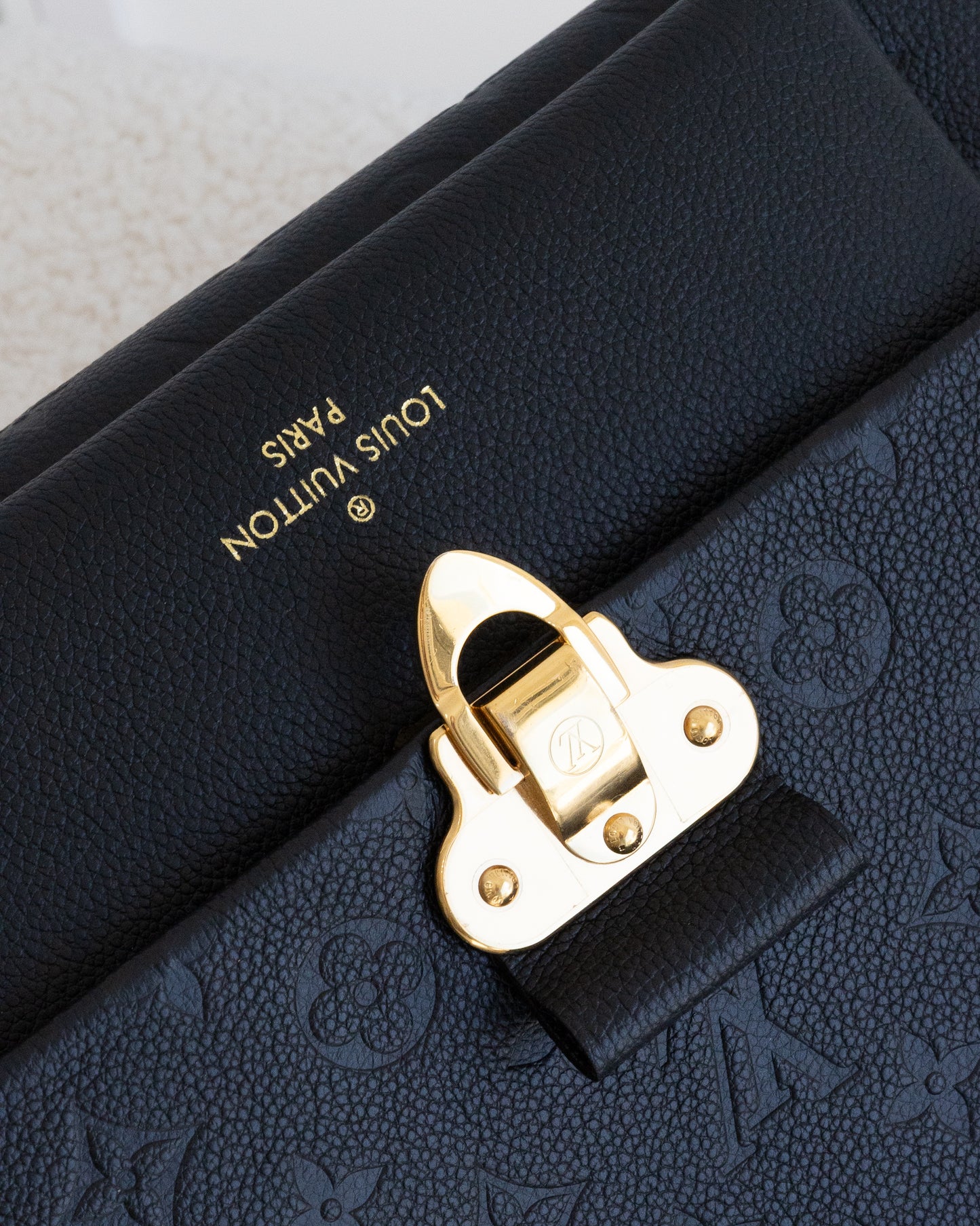 LOUIS VUITTON Vavin