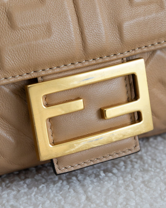 FENDI Baguette 2 Ways