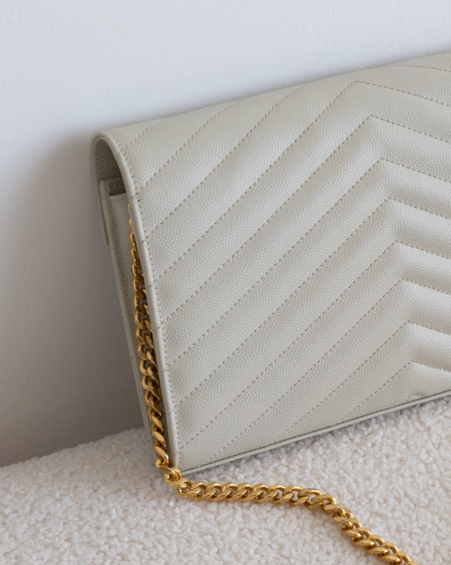 SAINT LAURENT Cassandre WOC