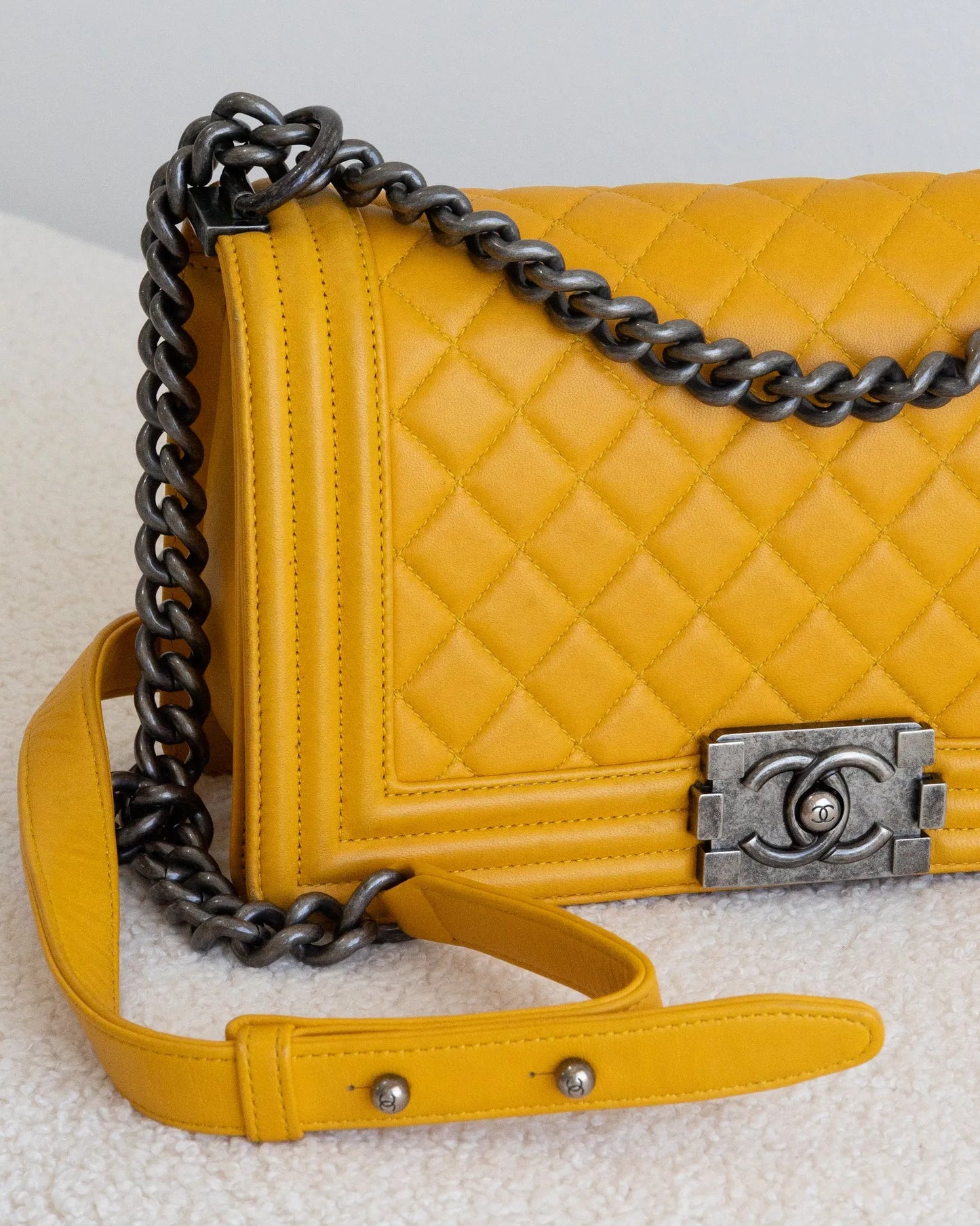 CHANEL Boy