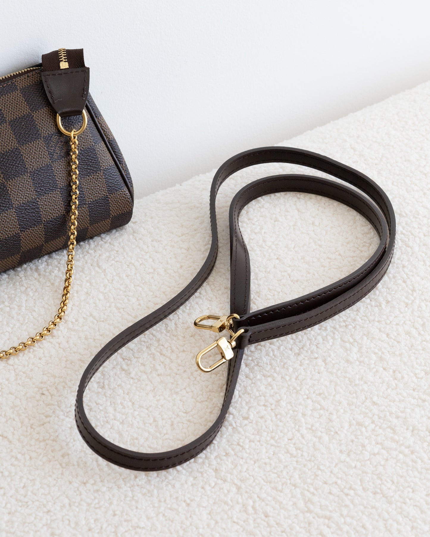 LOUIS VUITTON Eva Pochette