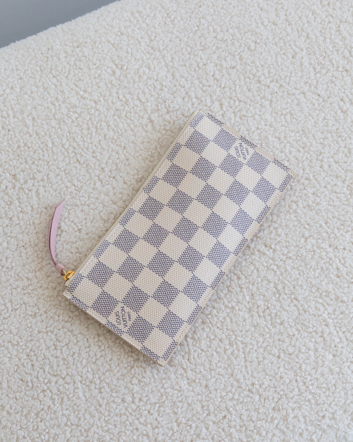 LOUIS VUITTON Pouch