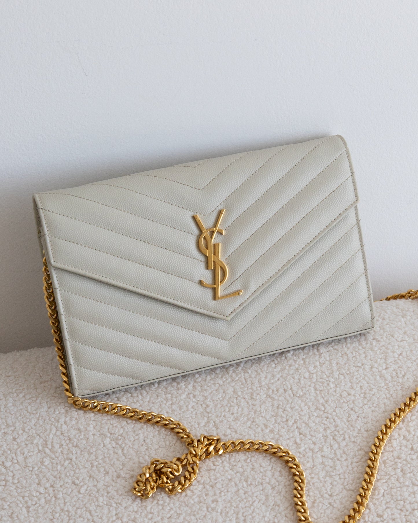 SAINT LAURENT Cassandre WOC