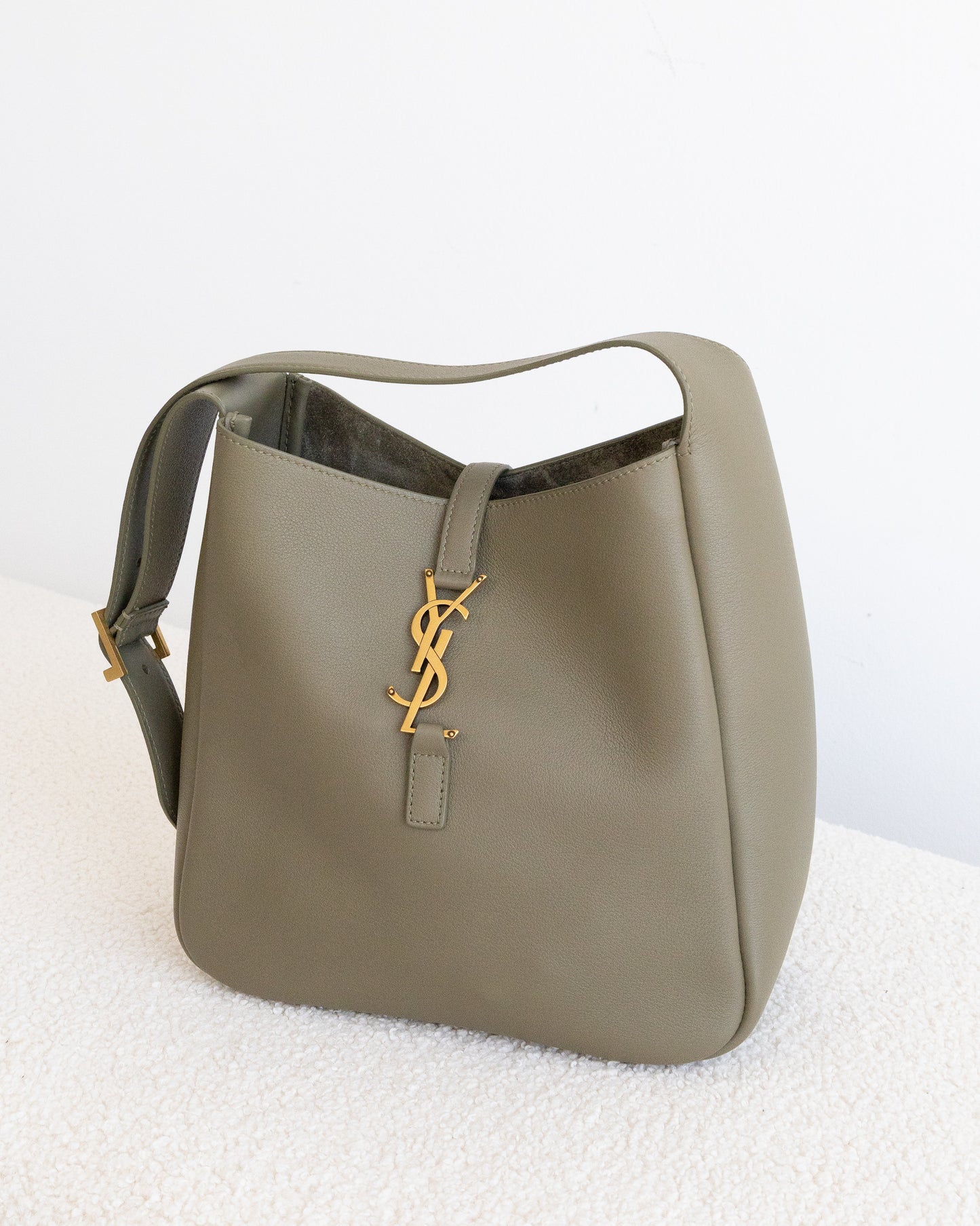 SAINT LAURENT Le 5 a 7 Souple