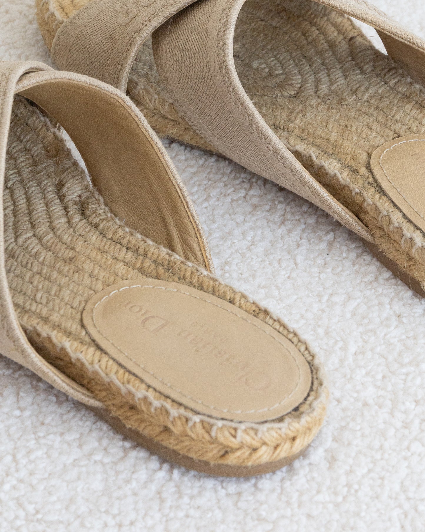 CHRISTIAN DIOR Raffia Slides 38