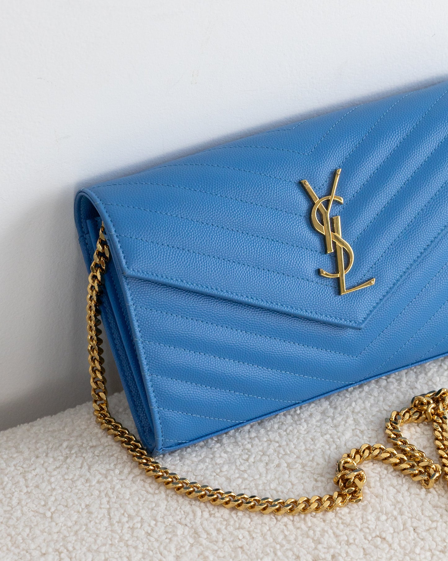 SAINT LAURENT Cassandre WOC