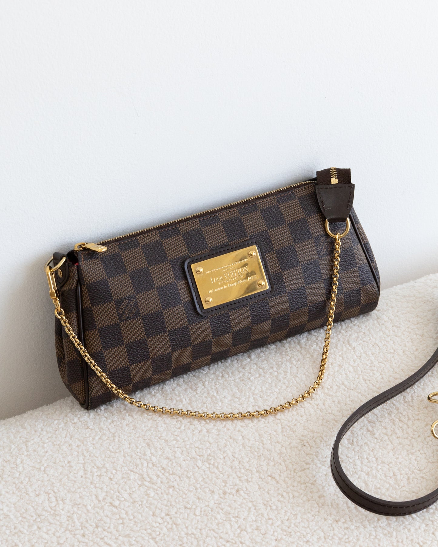 LOUIS VUITTON Eva Pochette