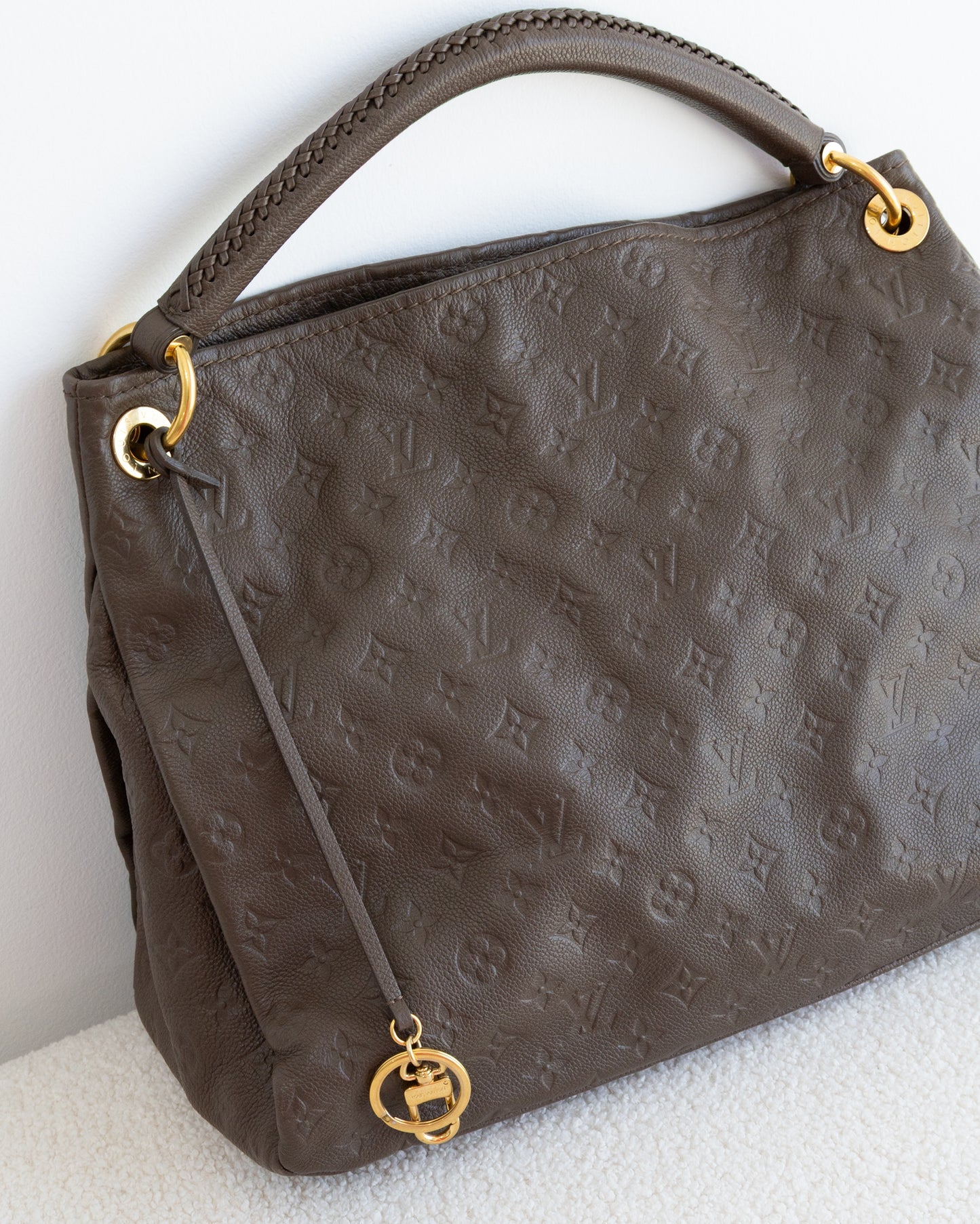 LOUIS VUITTON Artsy