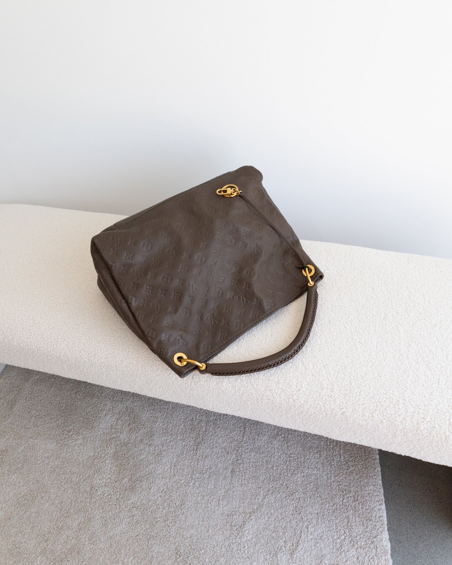 LOUIS VUITTON Artsy