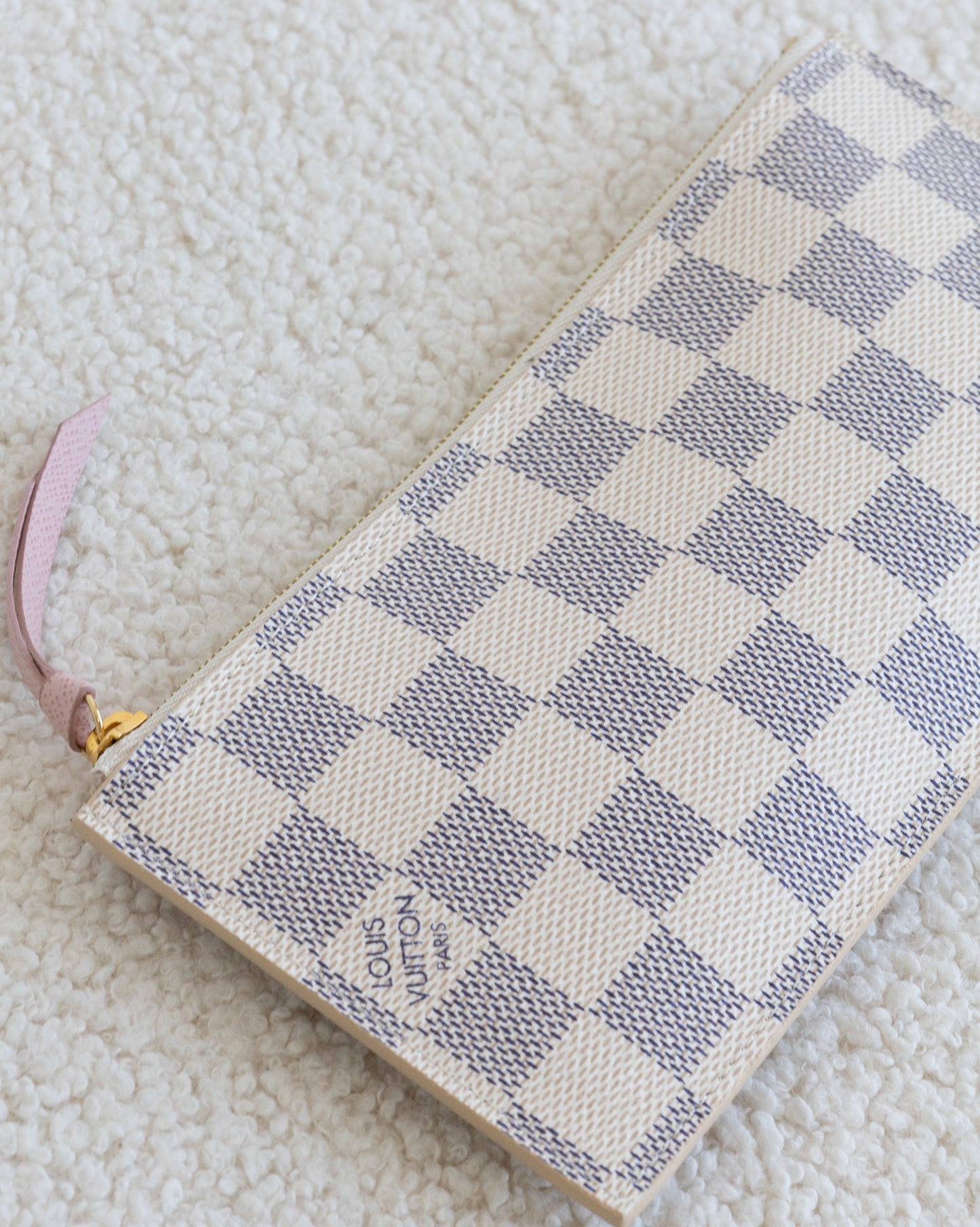 LOUIS VUITTON Pouch